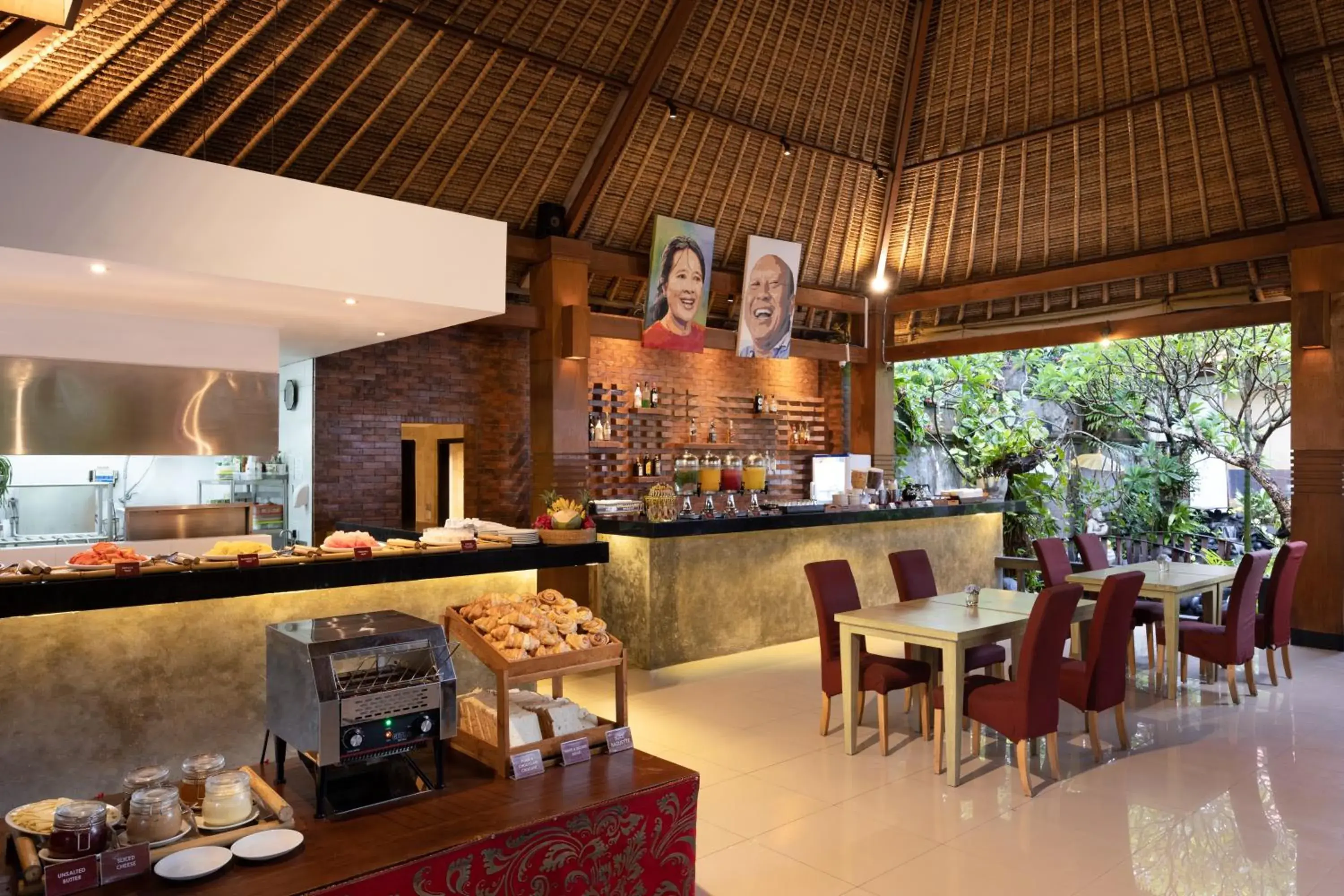 Restaurant/places to eat in Tonys Villas & Resort Seminyak - Bali Restaurant/places to eat in Tonys Villas & Resort Seminyak - Bali
