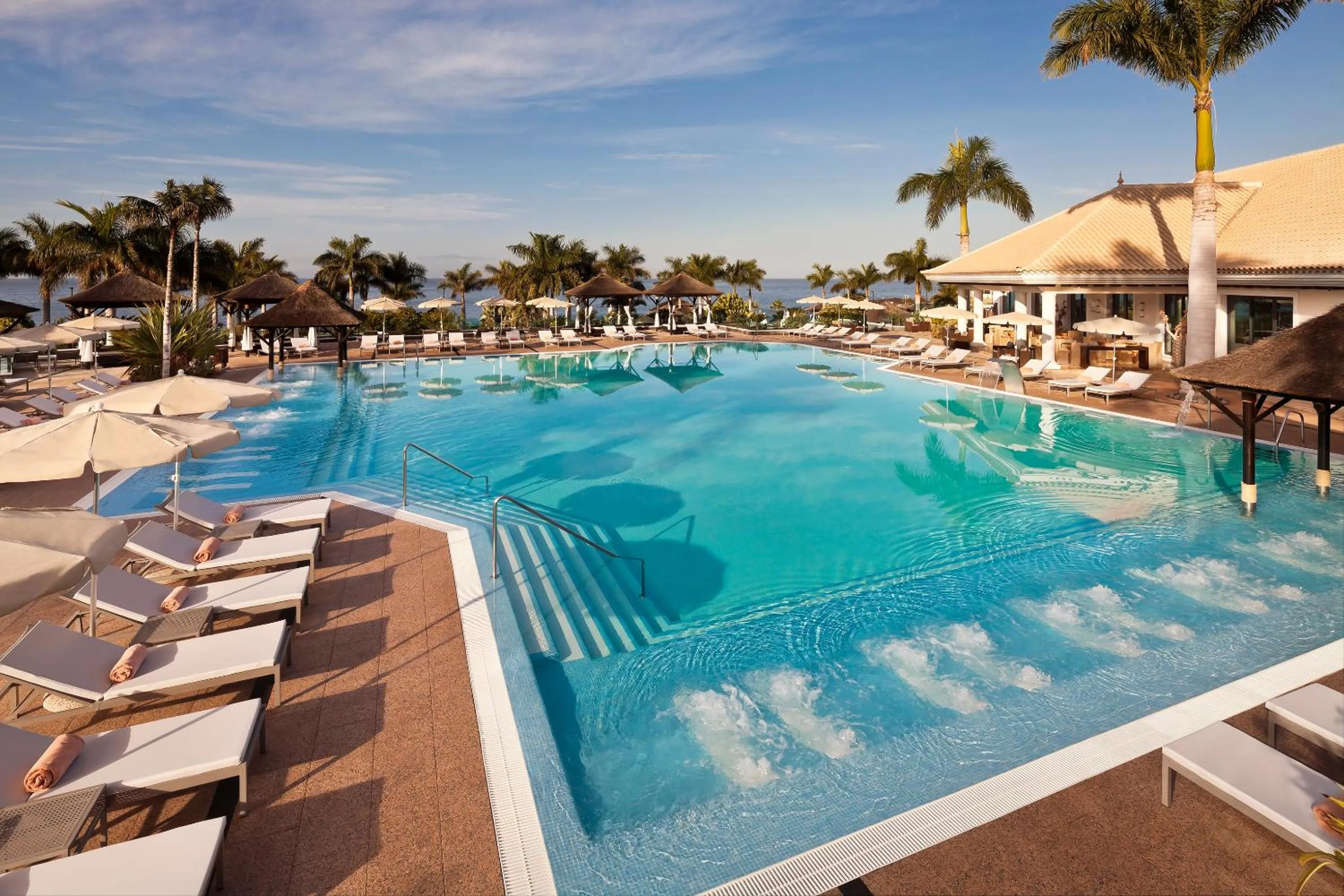 Swimming pool in Red Level at Gran Melia Palacio de Isora - Adults Only