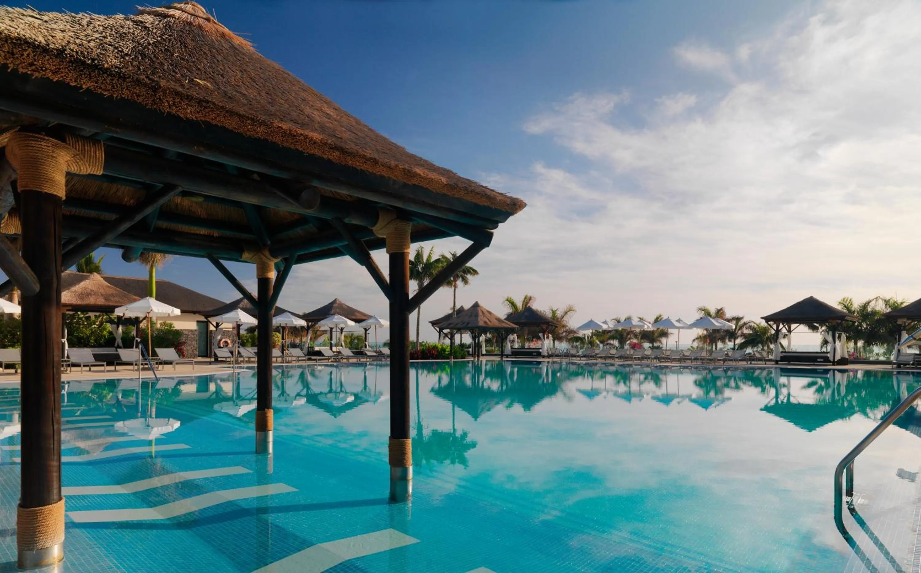 Swimming pool in Red Level at Gran Melia Palacio de Isora - Adults Only