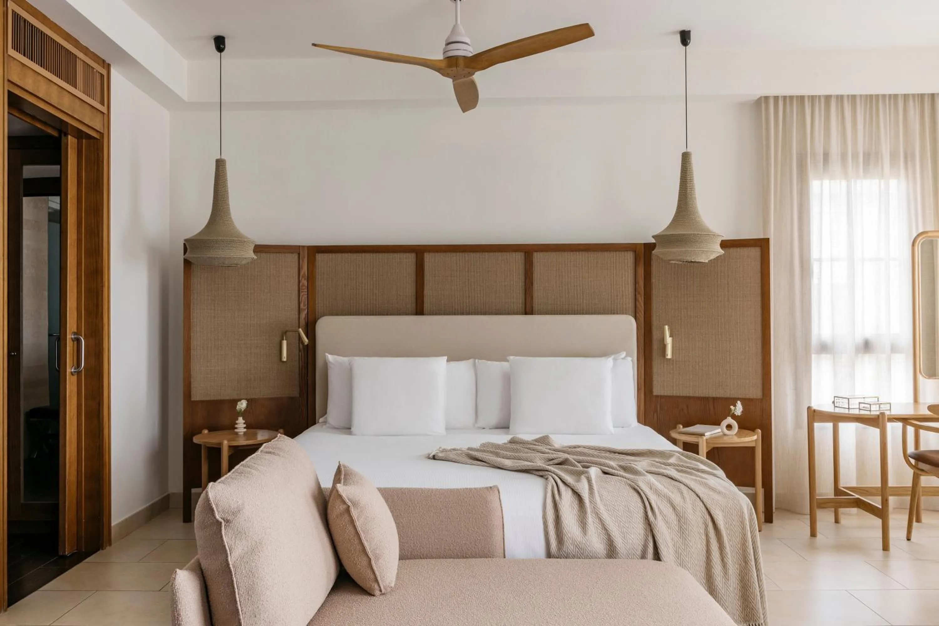 Bed in Red Level at Gran Melia Palacio de Isora - Adults Only