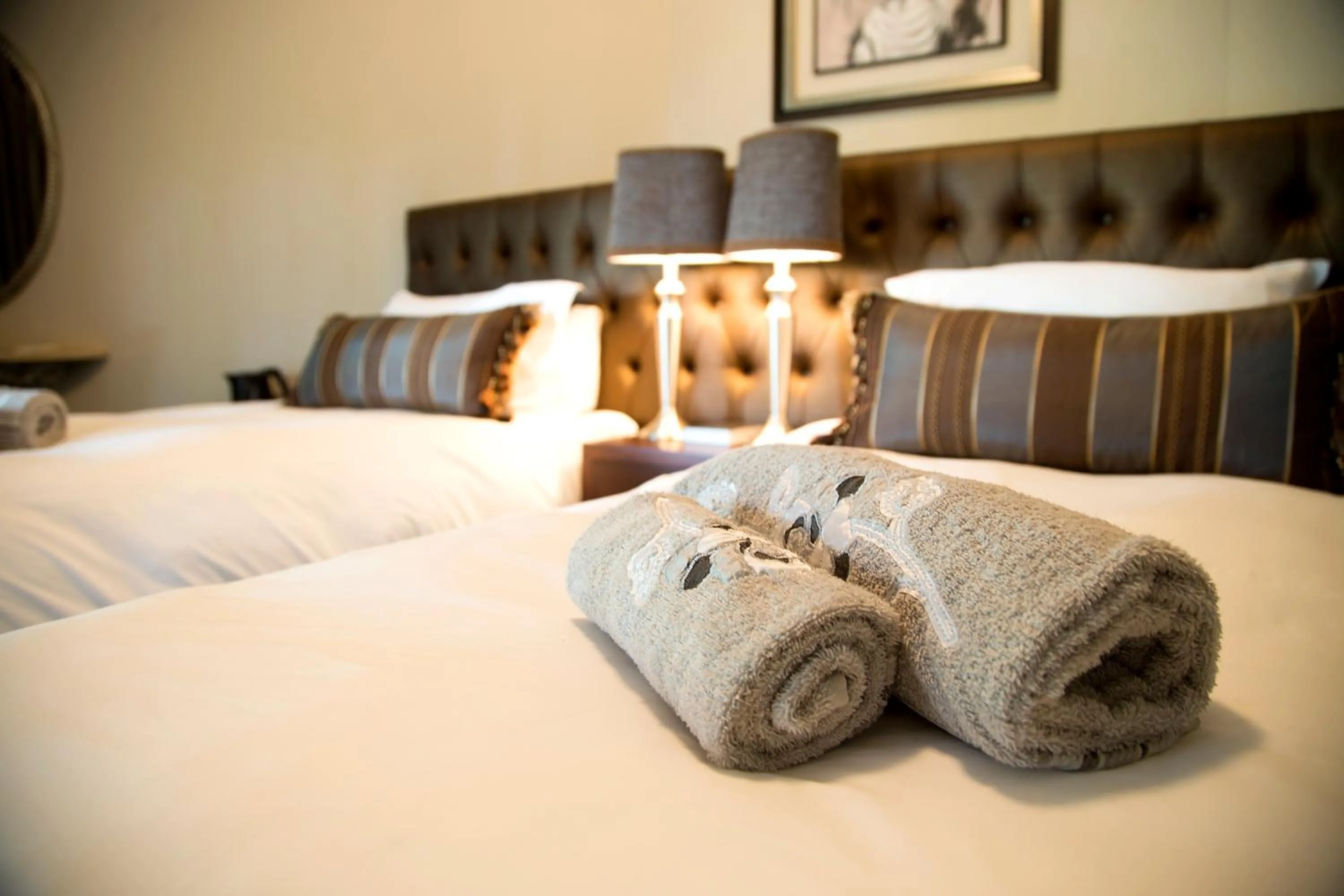 Twin Room with Private Bathroom - single occupancy in Bush Lovers Lodge