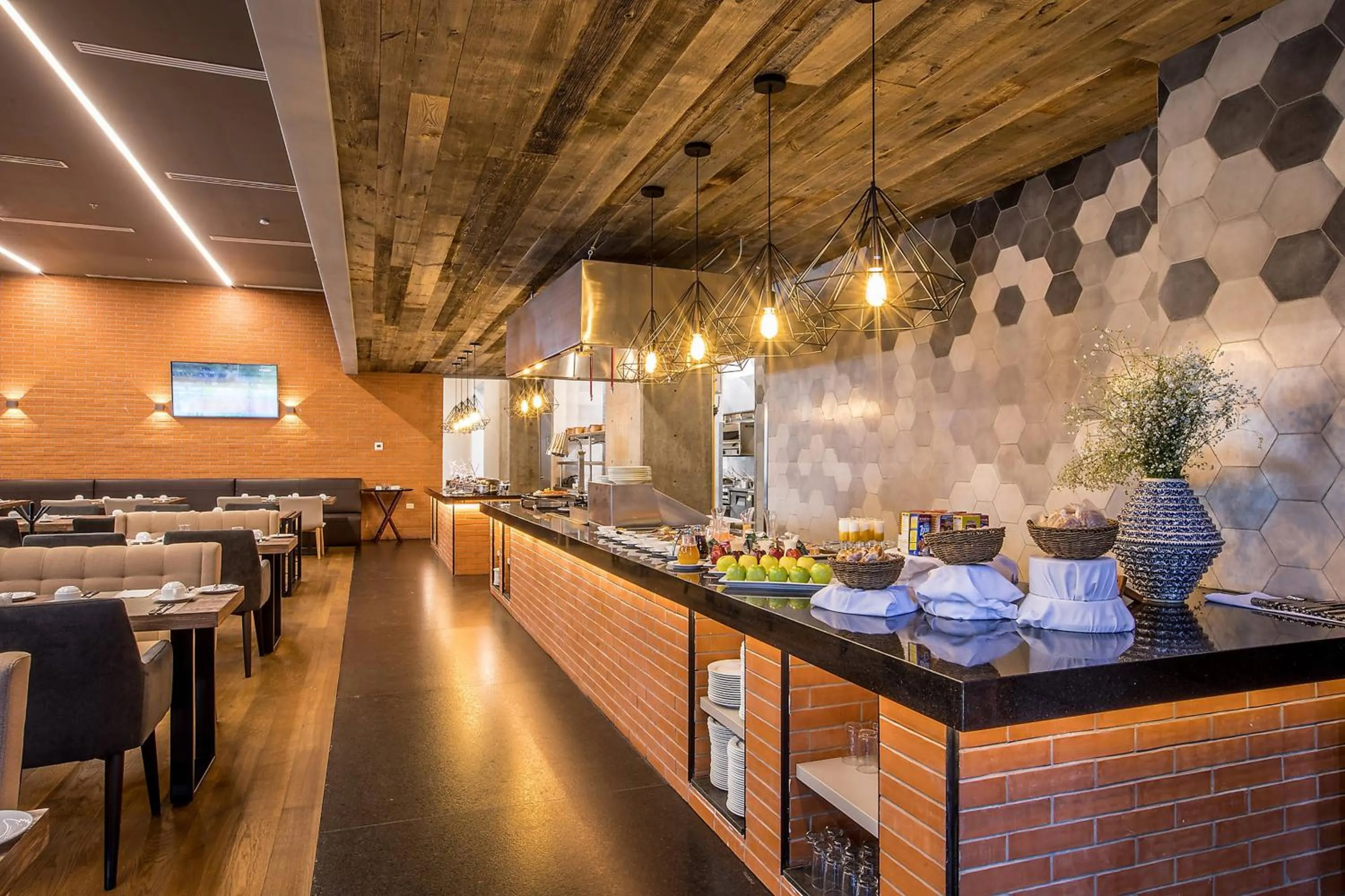 Restaurant/places to eat in Four Points by Sheraton Puebla