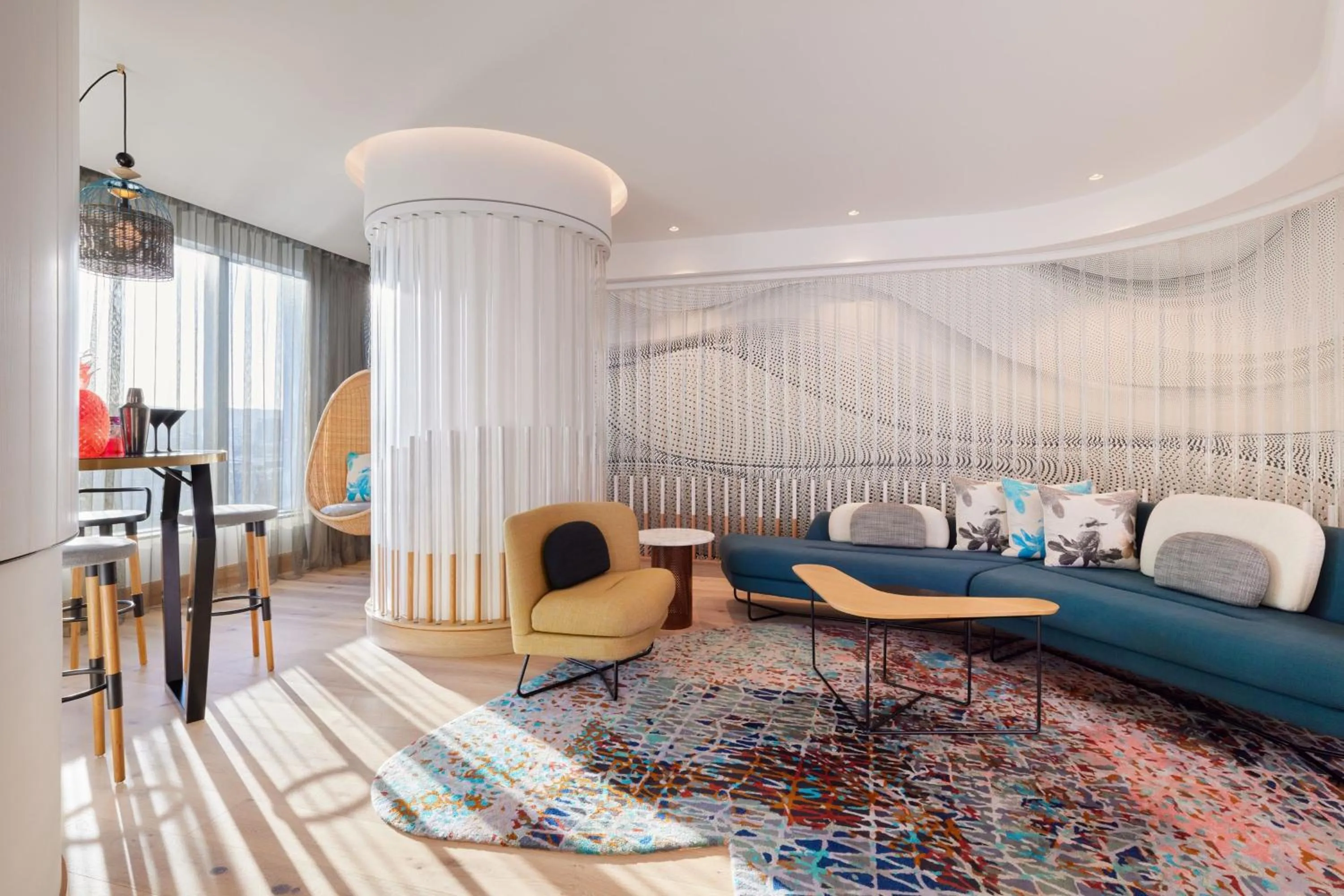 One-Bedroom King Suite - Low Floor in W Brisbane