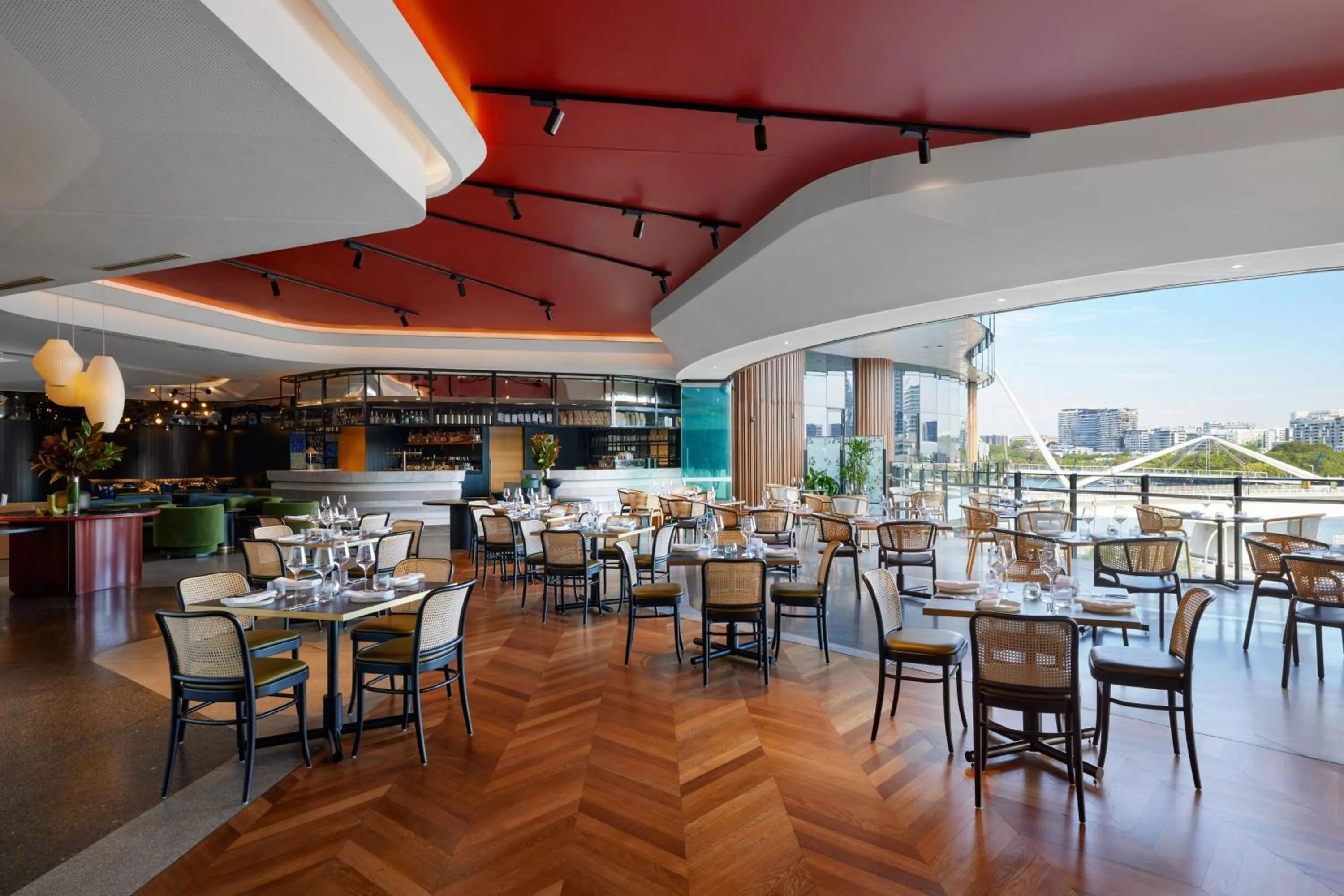 Restaurant/places to eat in W Brisbane