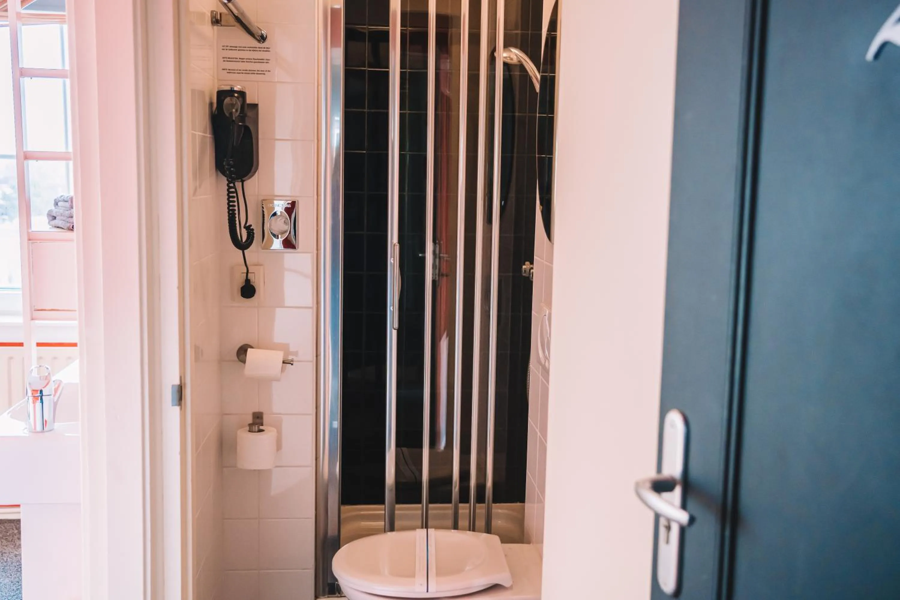 Shower in Boutique Lodge Zandvoort