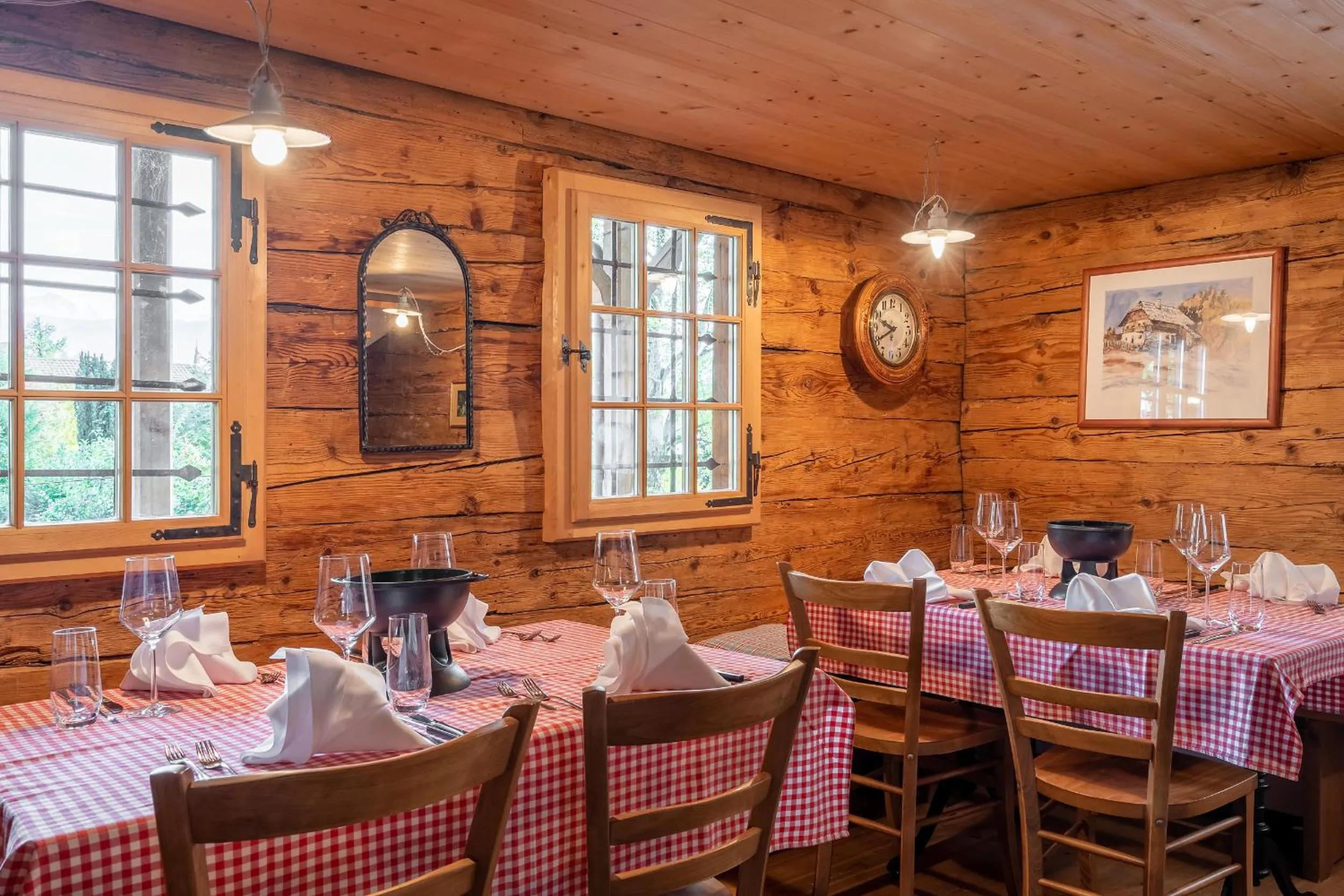 Restaurant/places to eat in Schönbühl Hotel & Restaurant Lake Thun