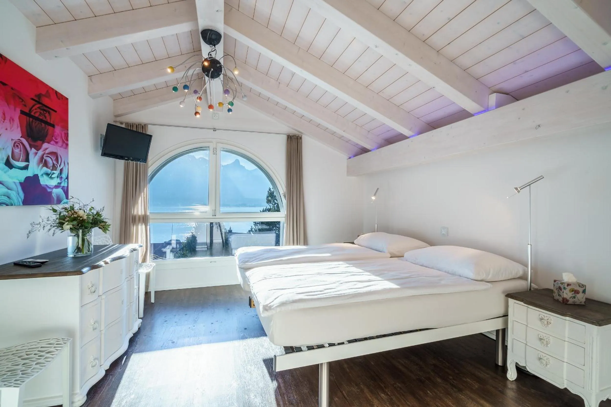 Bedroom, Bed in Schönbühl Hotel & Restaurant Lake Thun