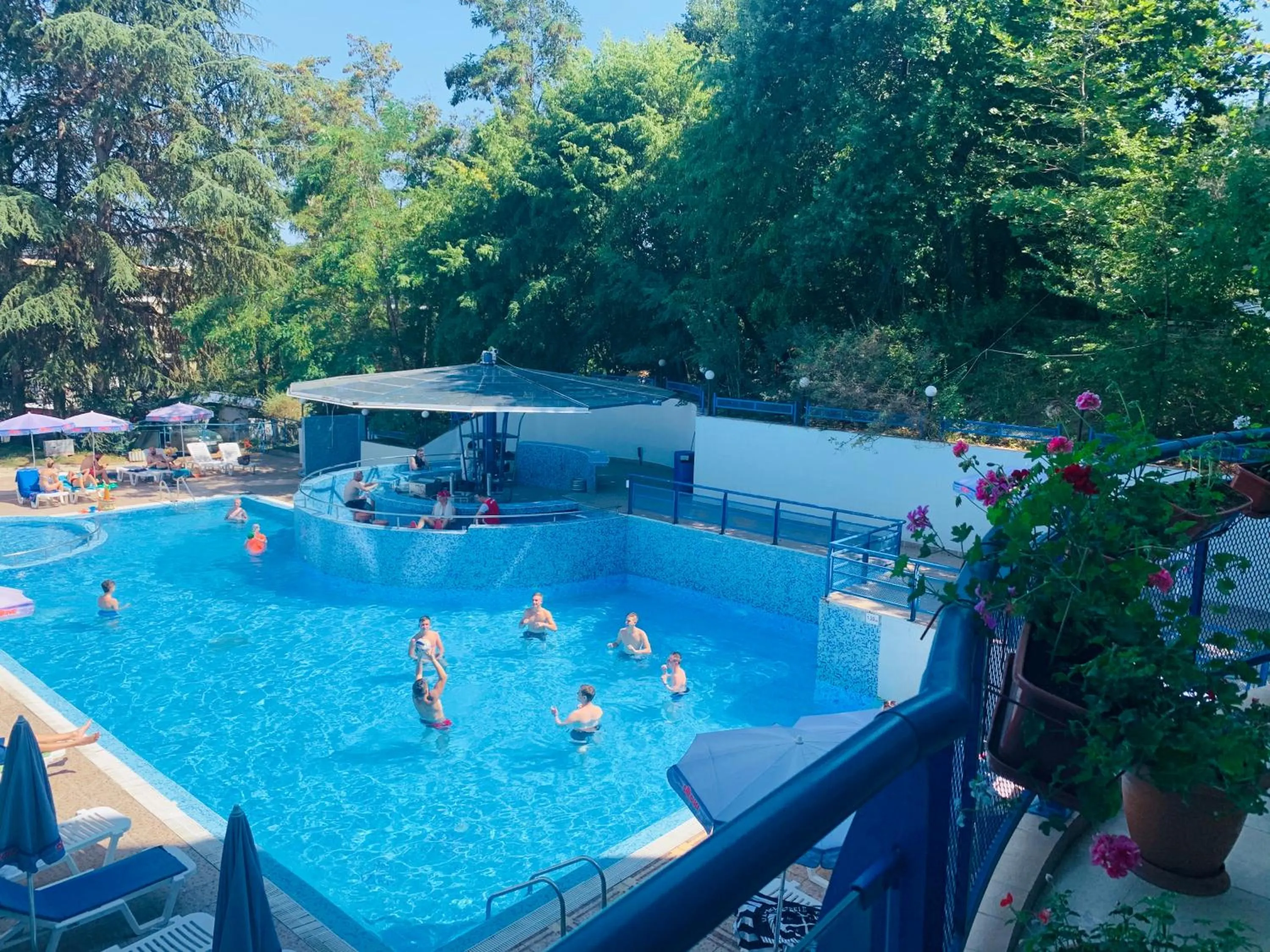 Swimming pool in Aphrodite Hotel