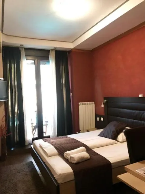 Photo of the whole room, Bed in Vila Senjak