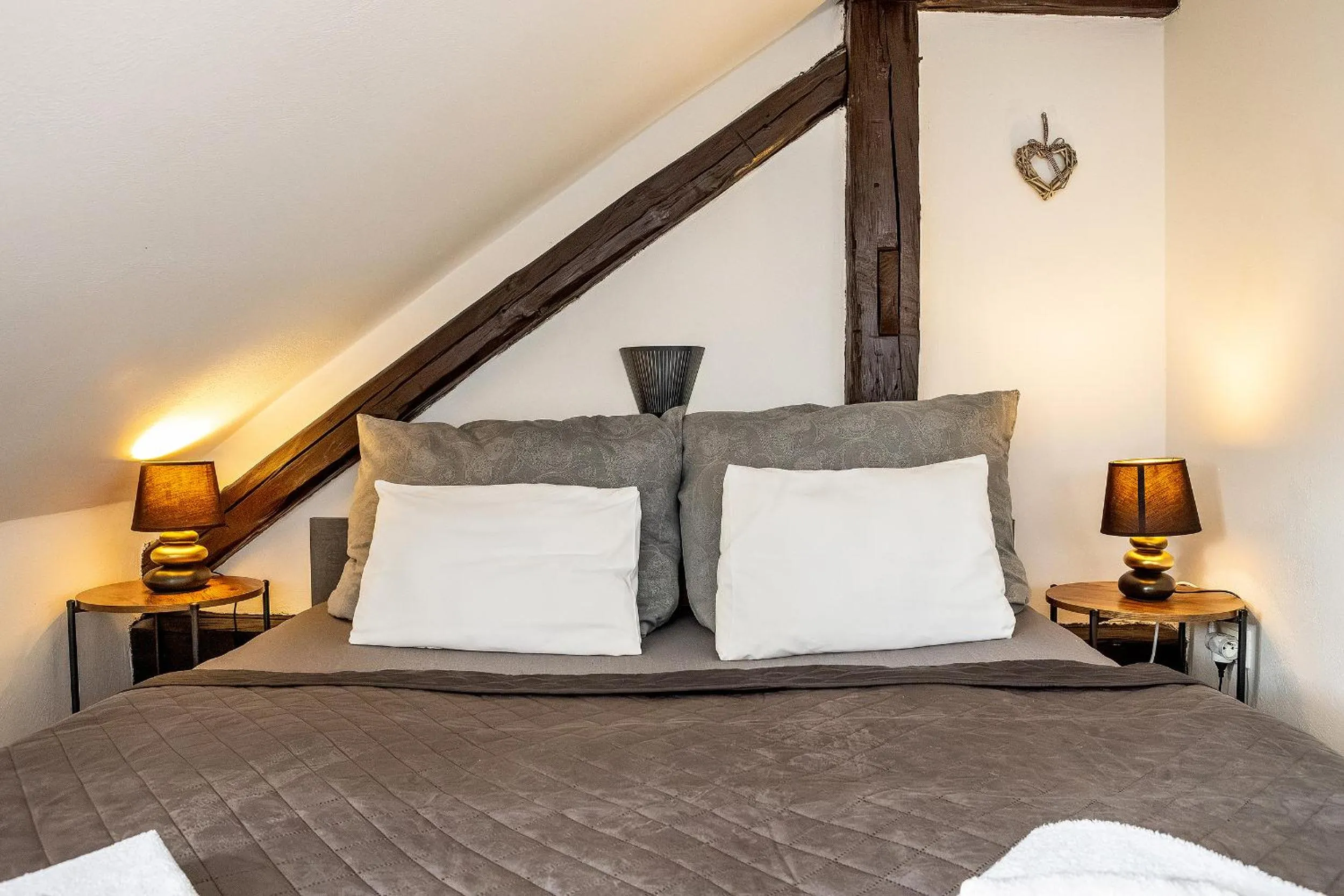 Bed in Penzion Landauer