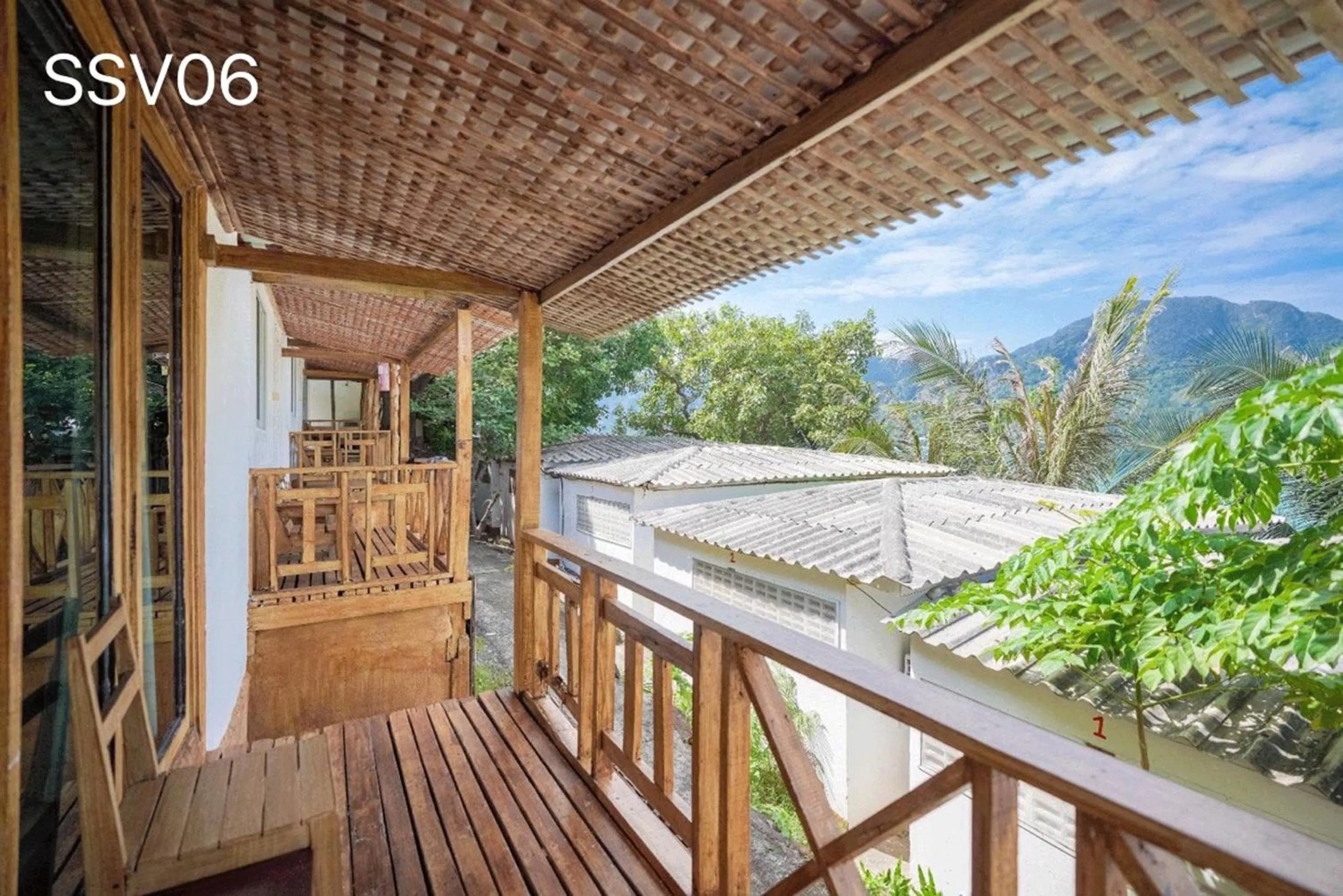Balcony/Terrace in Phi Phi Cozy Seafront Resort
