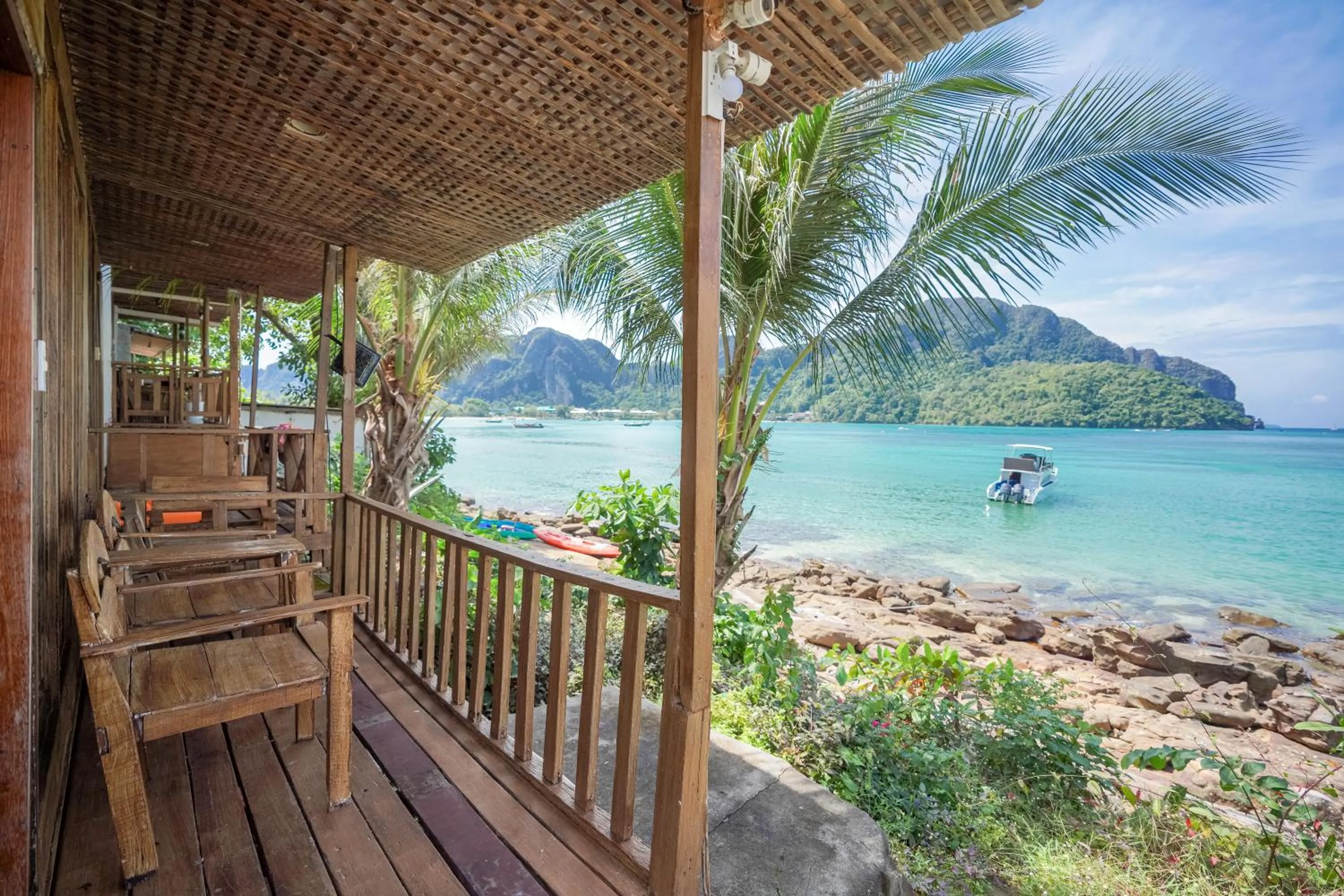 Balcony/Terrace in Phi Phi Cozy Seafront Resort