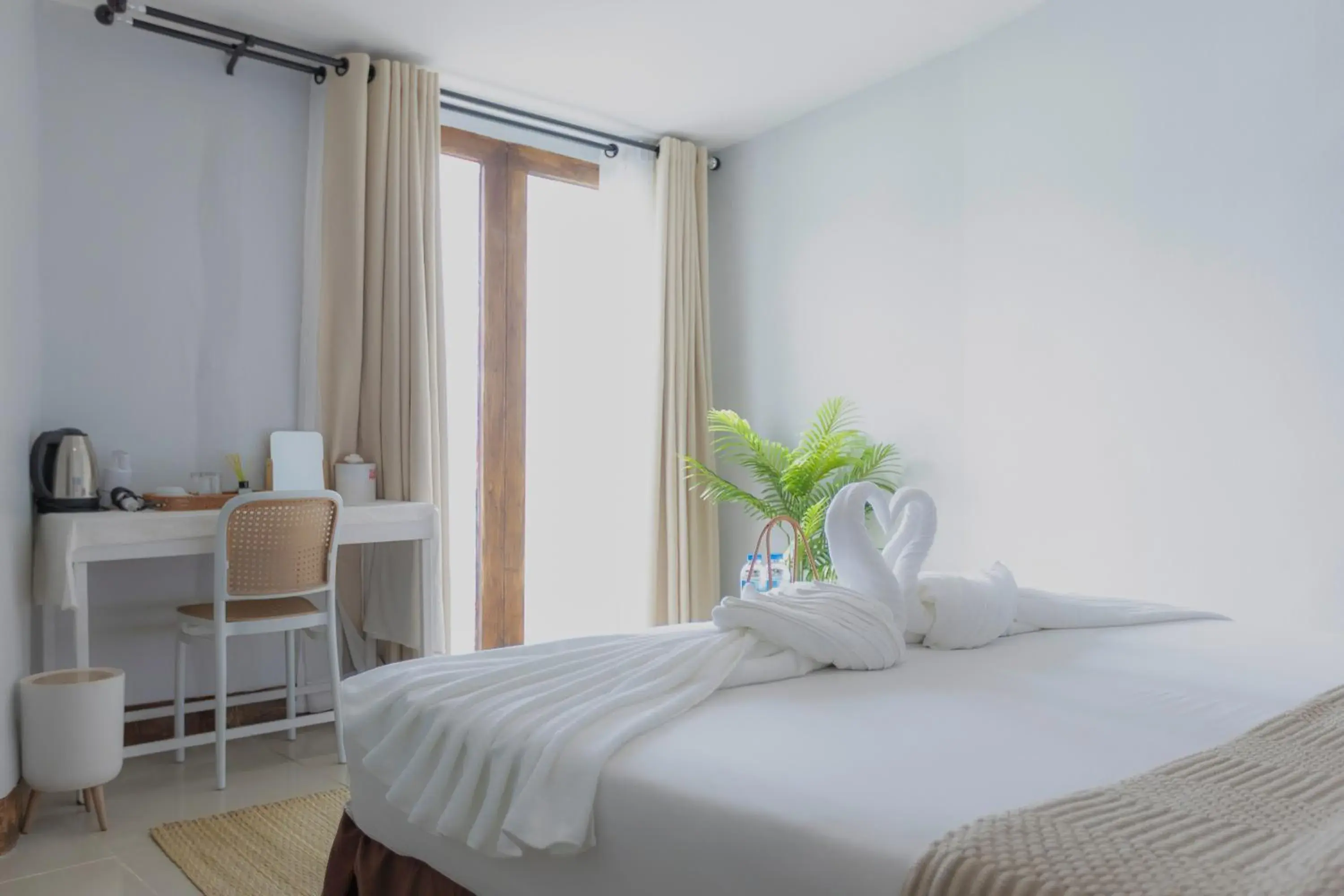 Bedroom, Bed in Phi Phi Cozy Seafront Resort Bedroom, Bed in Phi Phi Cozy Seafront Resort