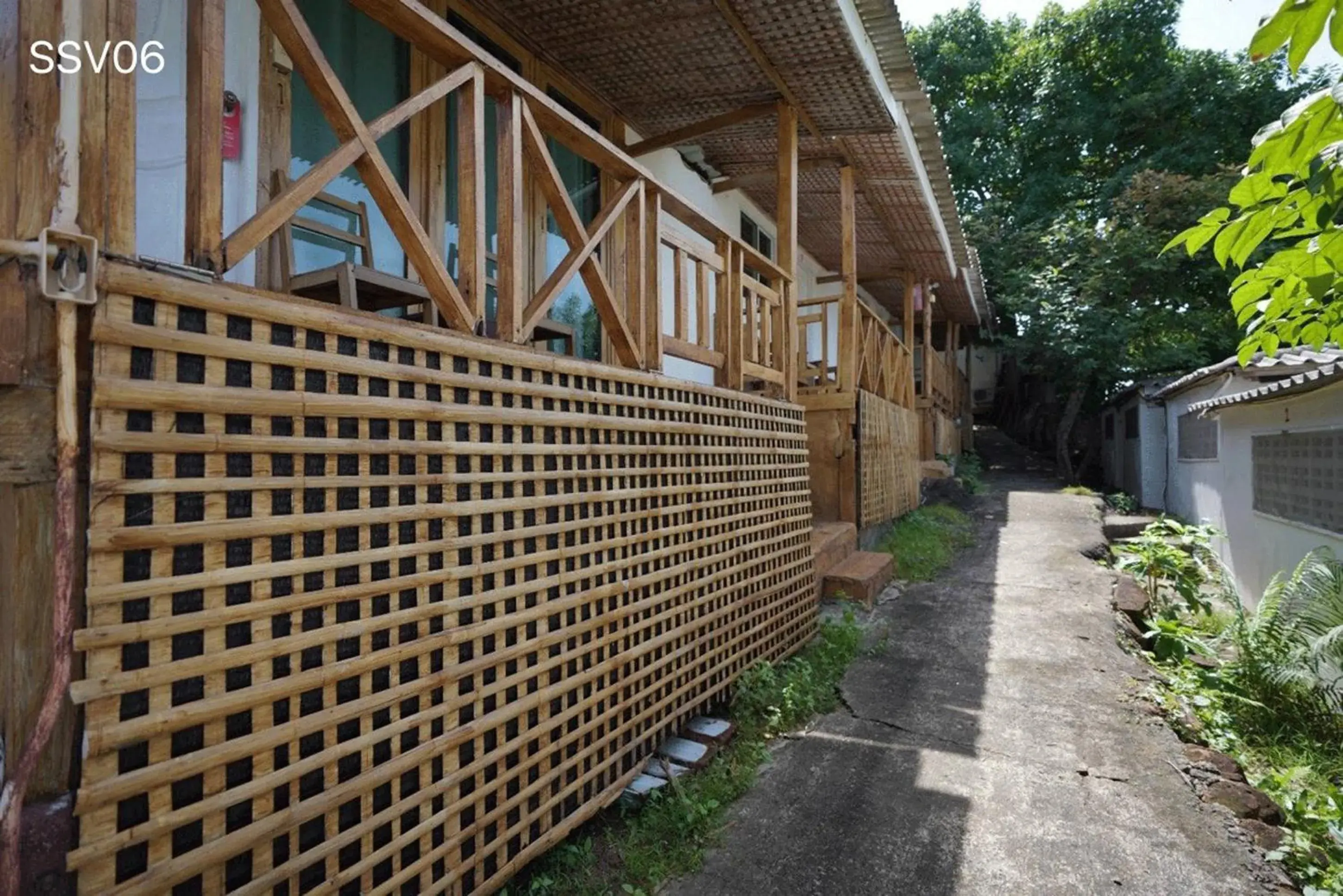 Property building in Phi Phi Cozy Seafront Resort Property building in Phi Phi Cozy Seafront Resort