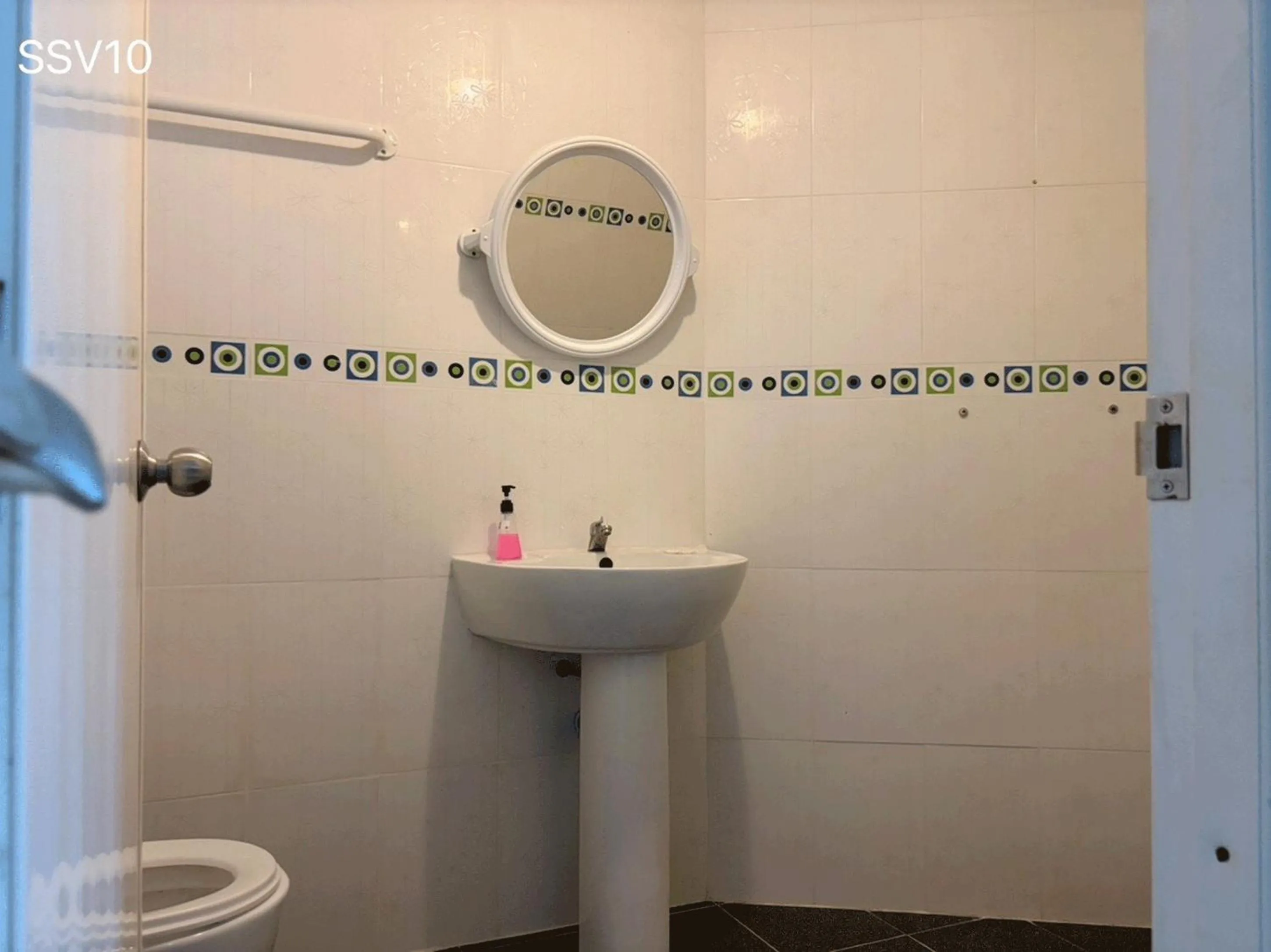 Bathroom in Phi Phi Cozy Seafront Resort