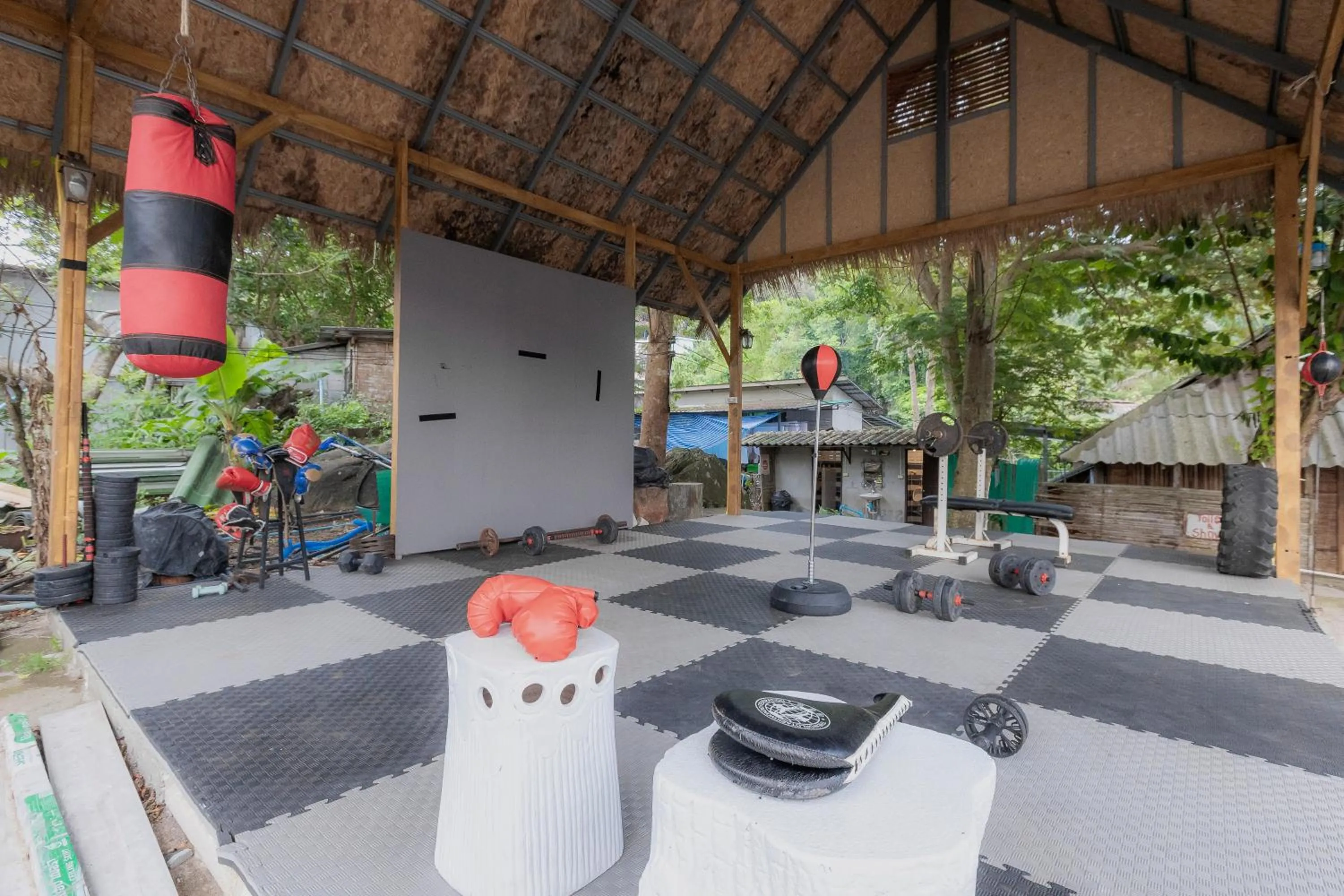 Phi Phi Cozy Seafront Resort