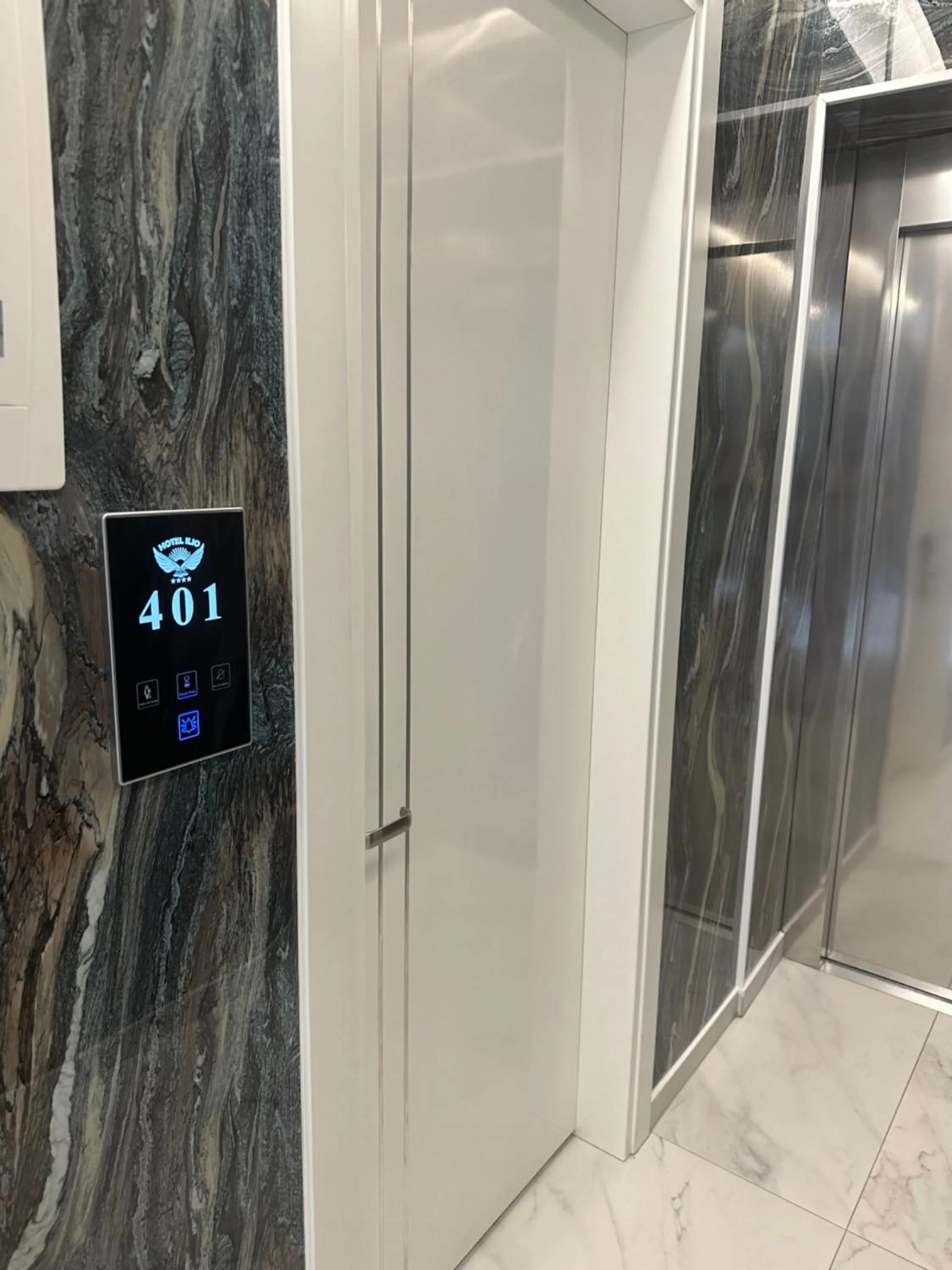 elevator in Ilio Boutique Hotel