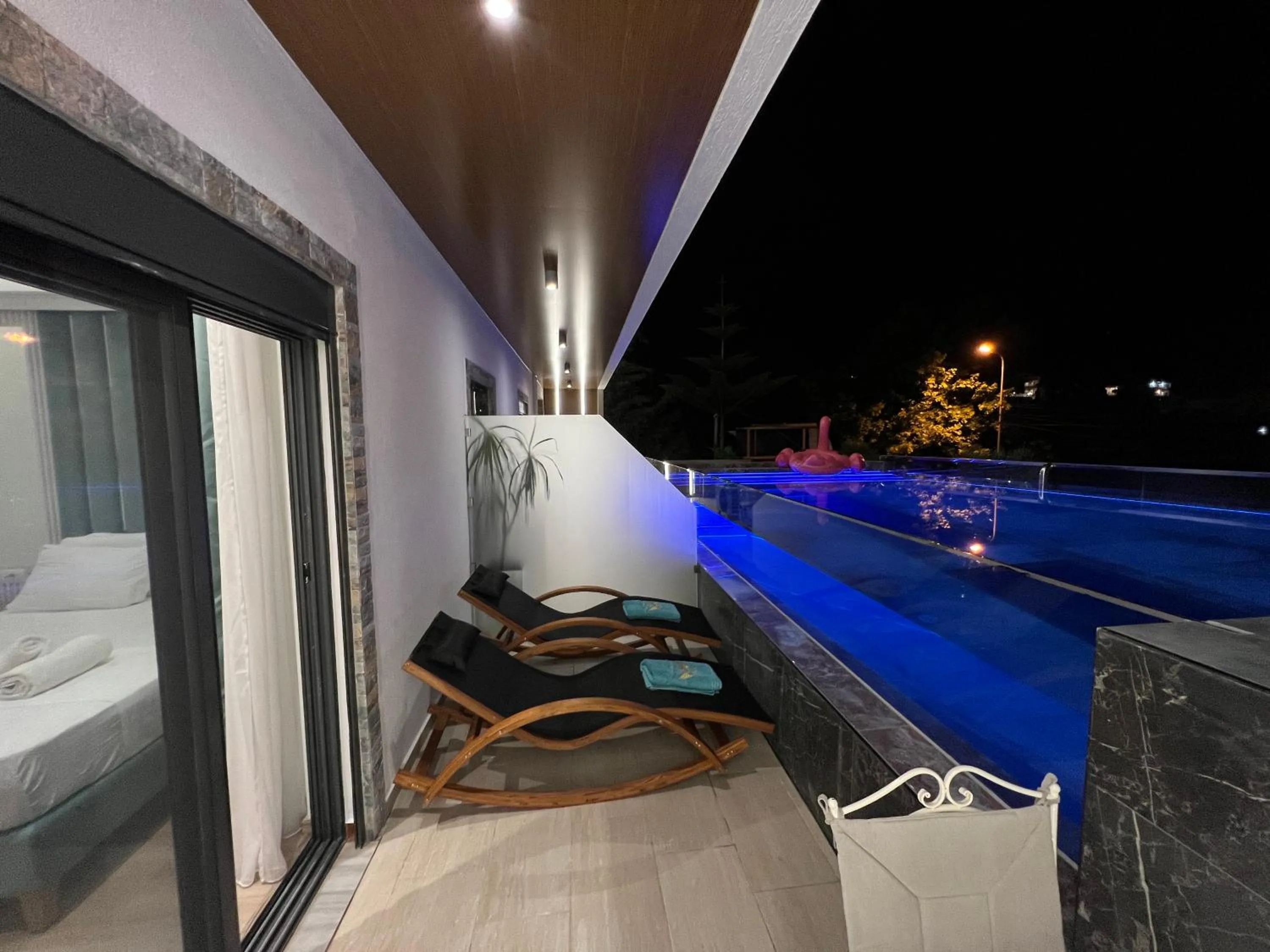 Night in Ilio Boutique Hotel