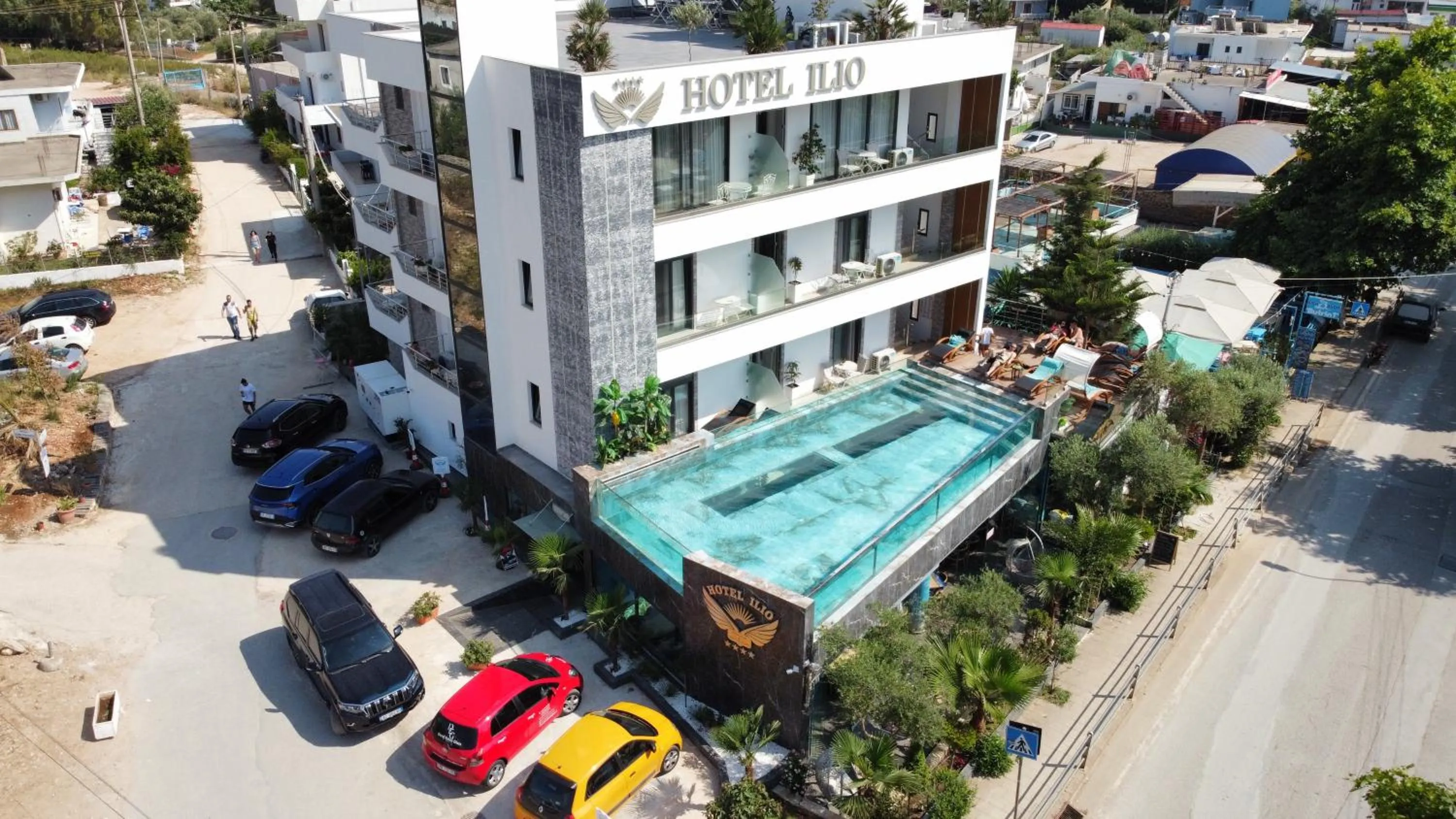 Day in Ilio Boutique Hotel