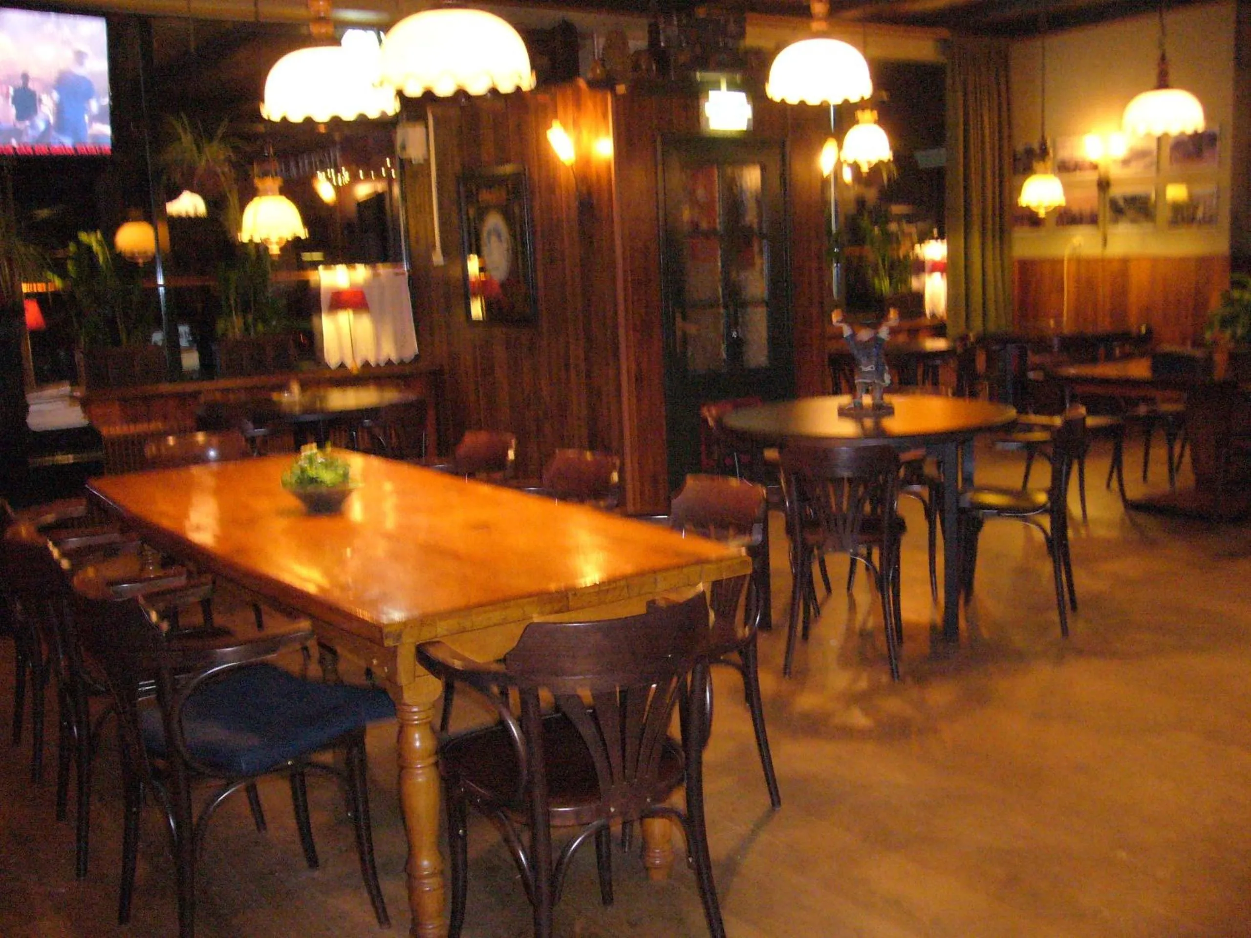 Restaurant/places to eat in Hotel-Eetcafé d'Olde Heerd