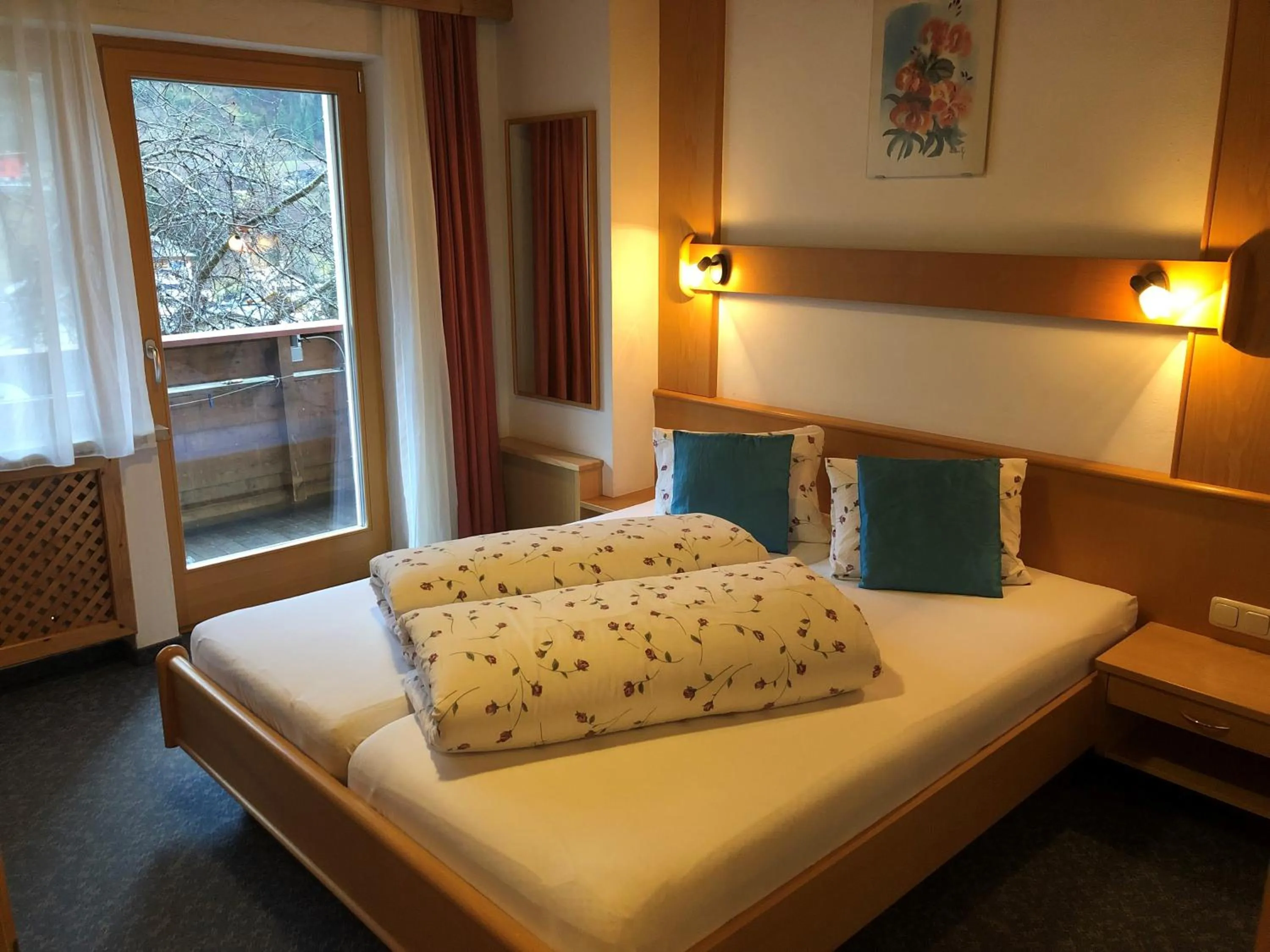 Bedroom, Bed in Hotel Garni Bergwelt