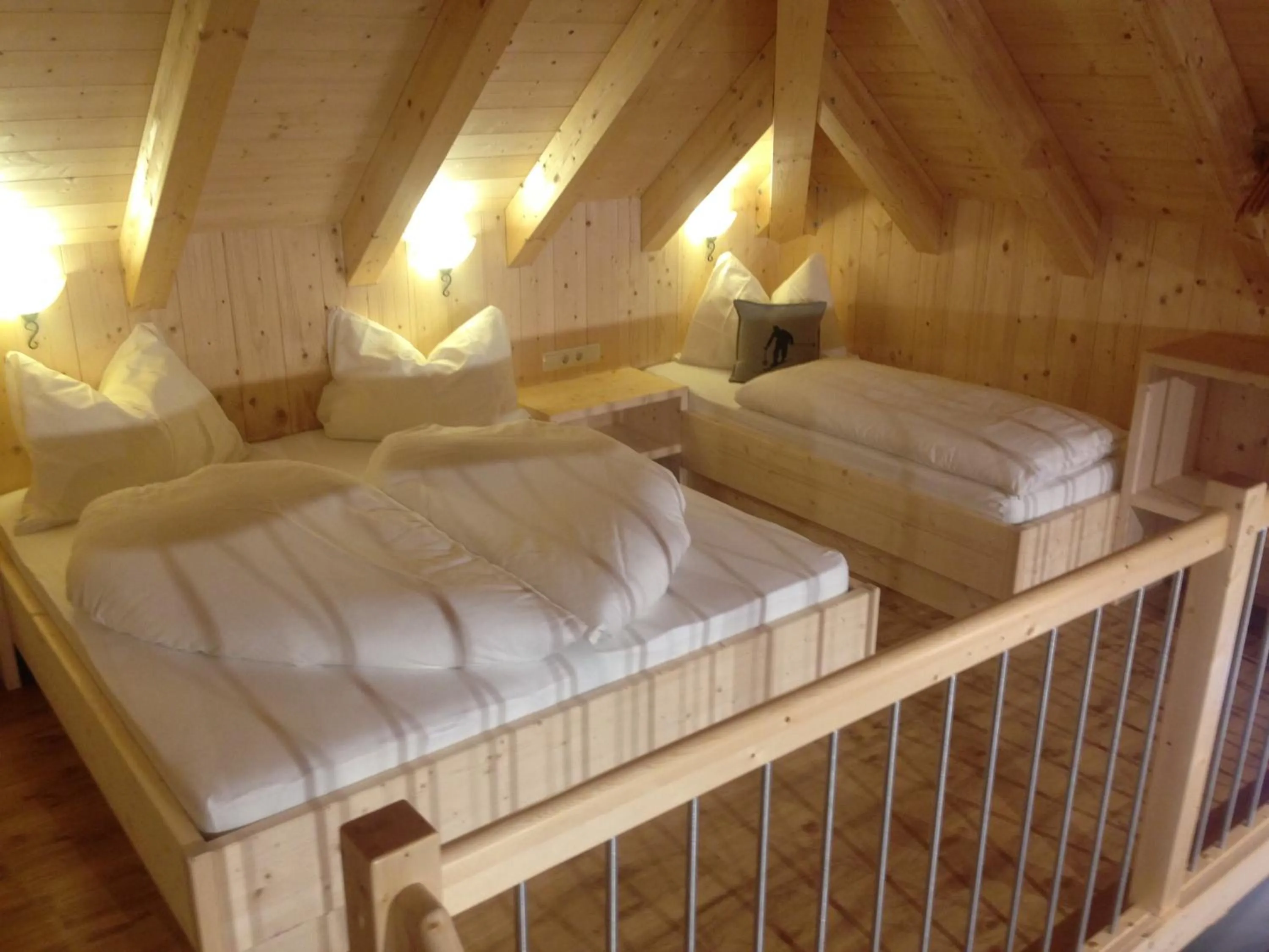 Photo of the whole room, Bed in Hotel Garni Bergwelt