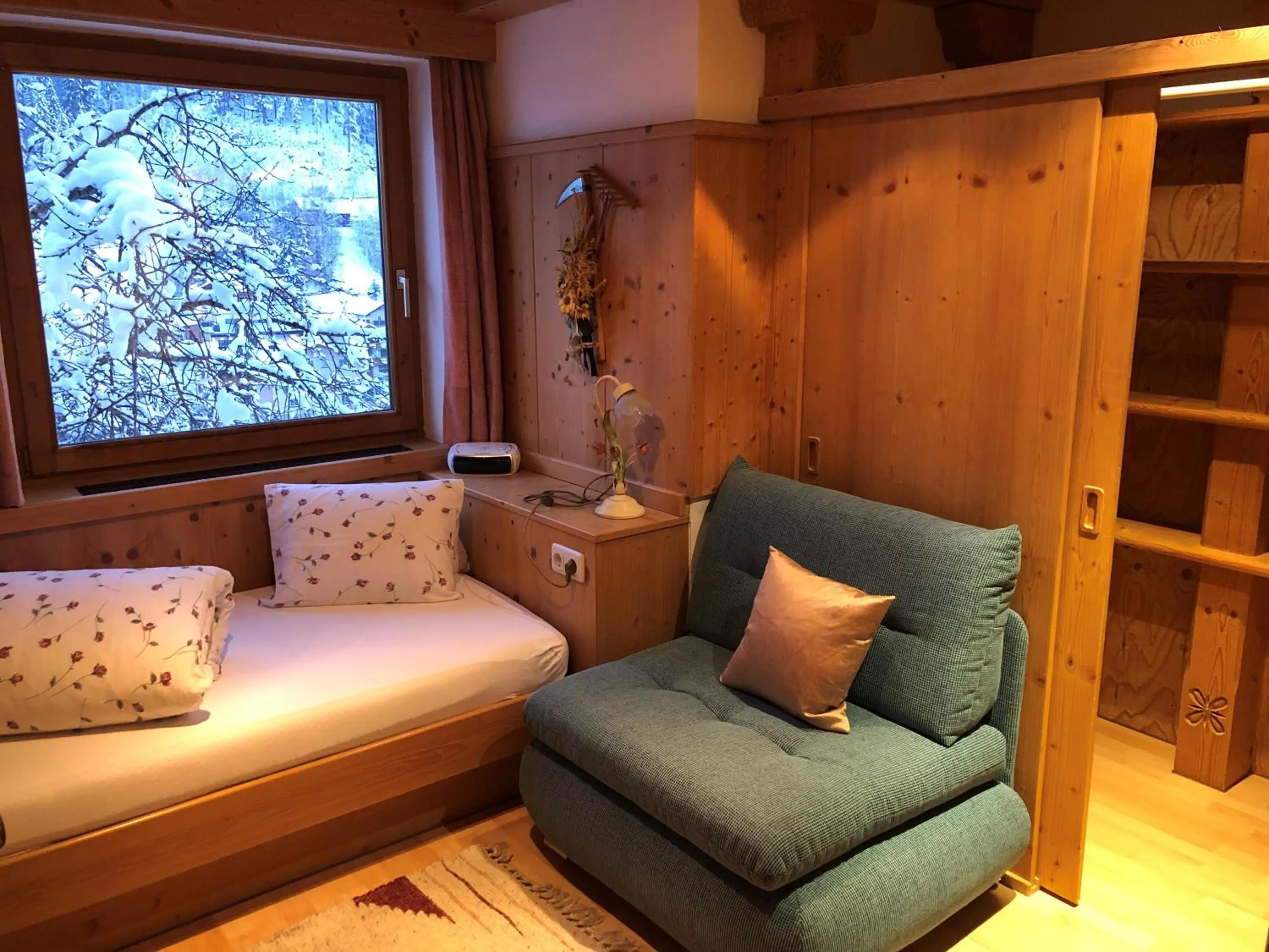 TV and multimedia, Bed in Hotel Garni Bergwelt