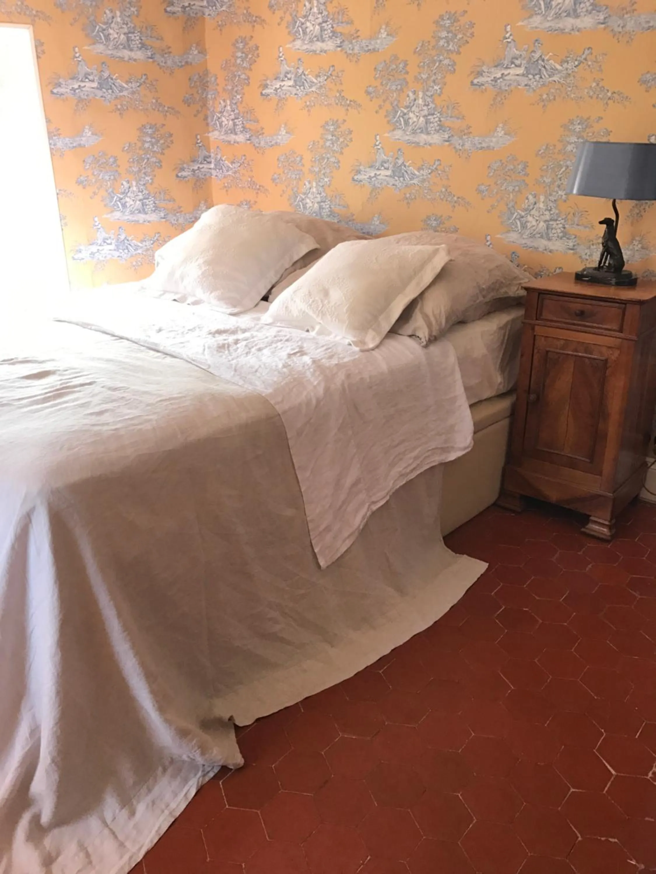 Bed in L'aile du Chateau