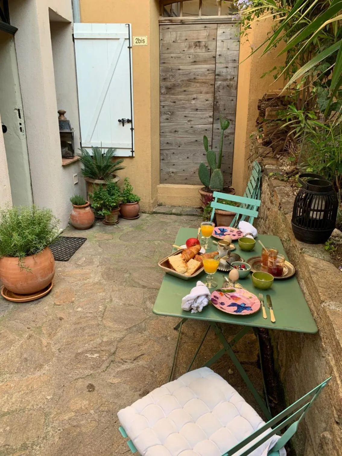 Breakfast in L'aile du Chateau
