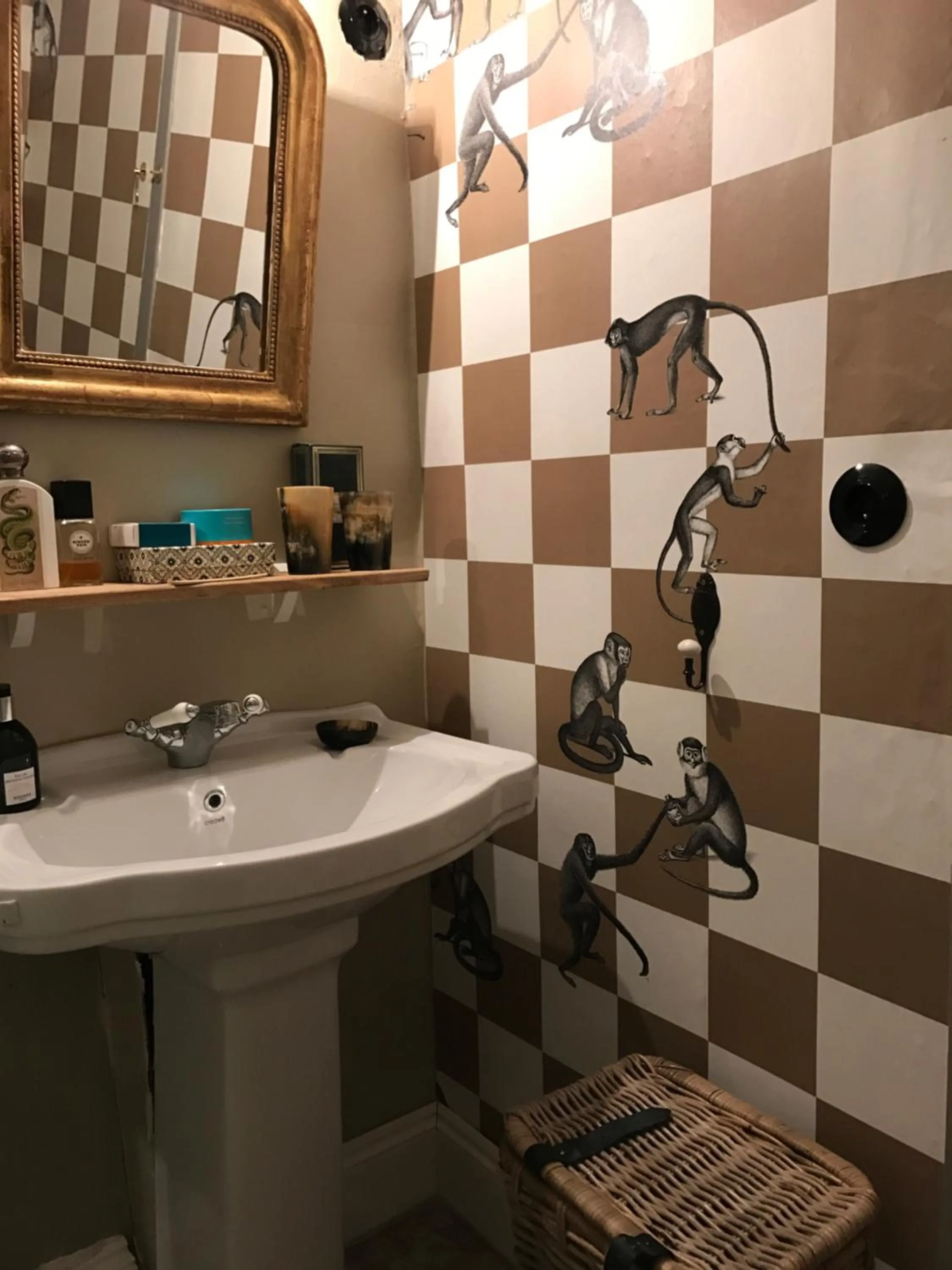 Bathroom in L'aile du Chateau