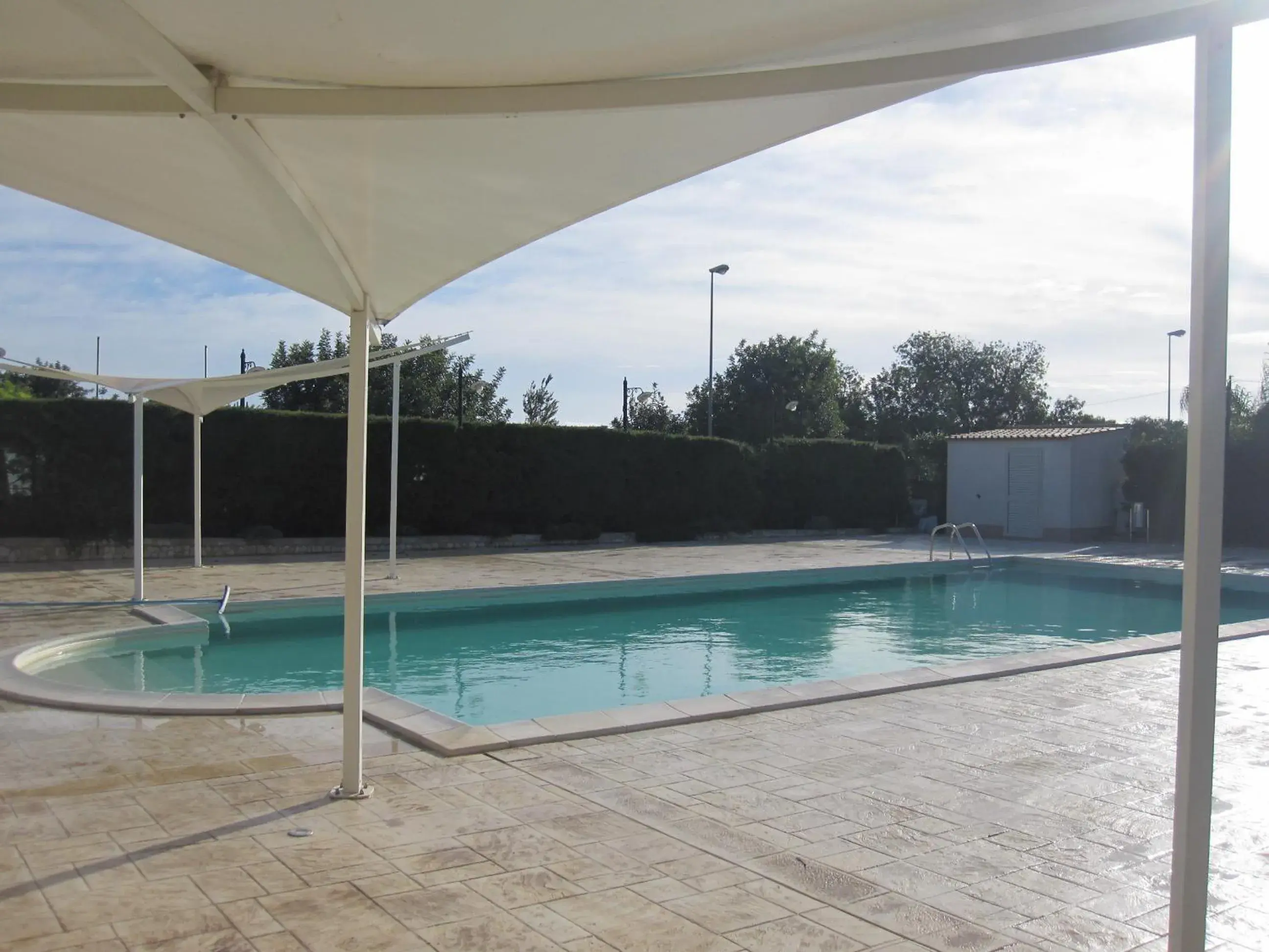 Swimming Pool in Hotel Continental