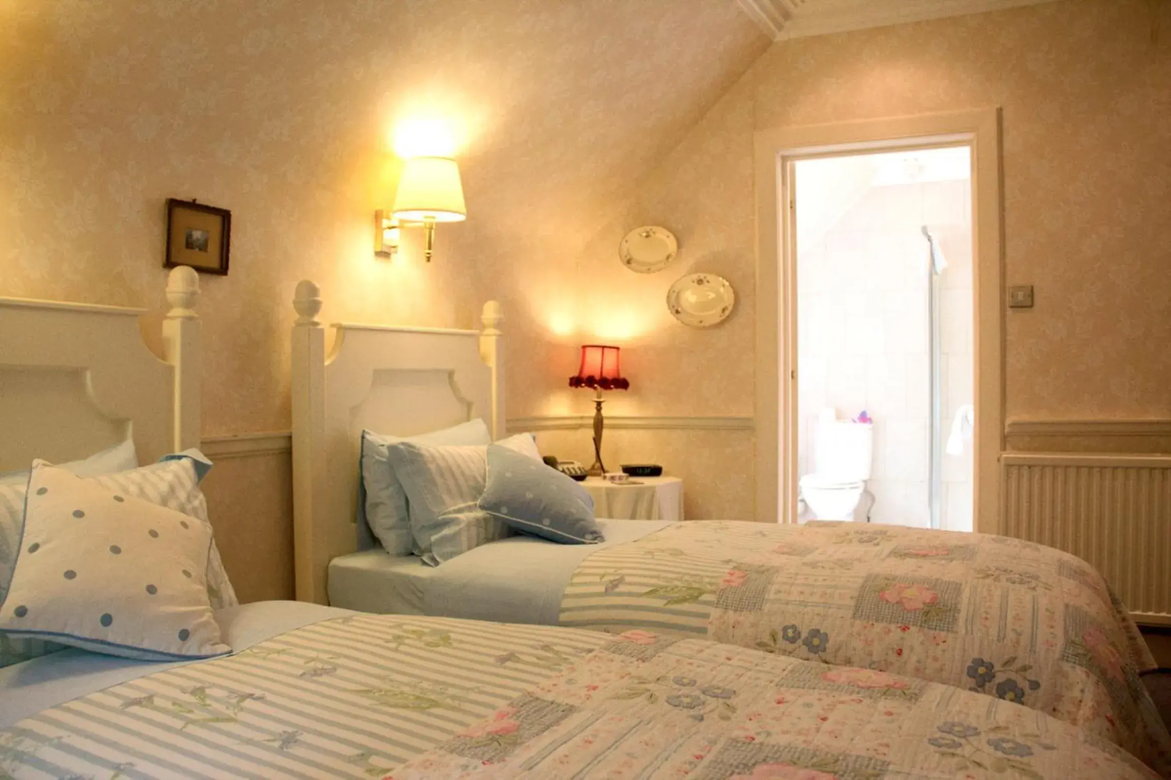 Bedroom, Bed in Corriegour Lodge Hotel Bedroom, Bed in Corriegour Lodge Hotel