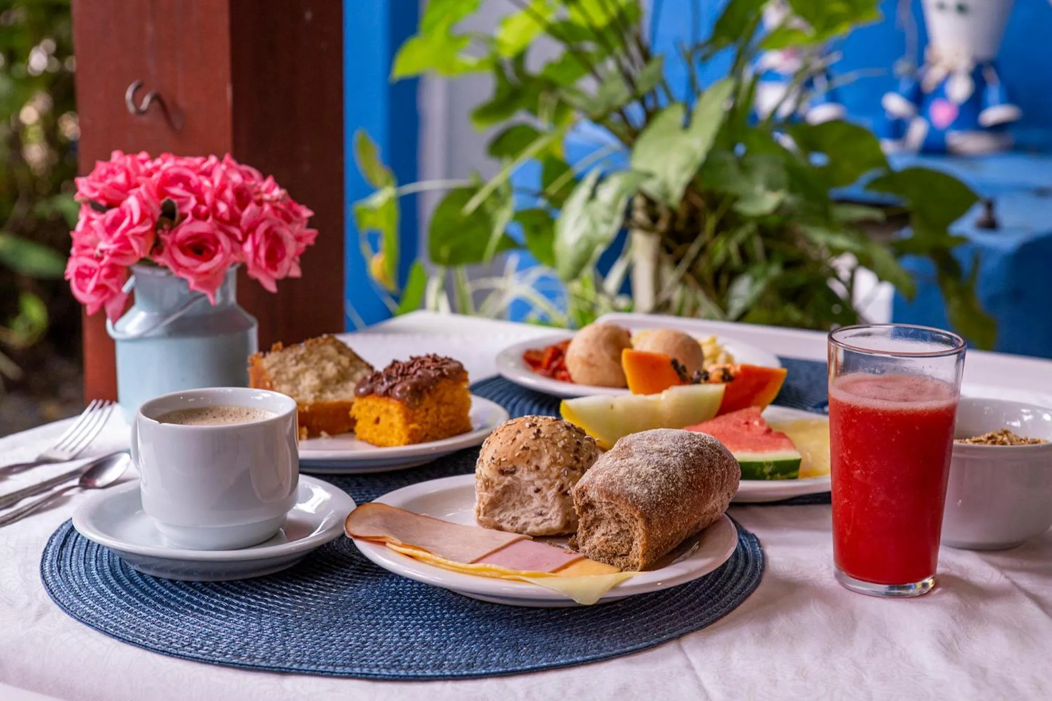 Restaurant/places to eat in Pousada Villa Blu Maresias