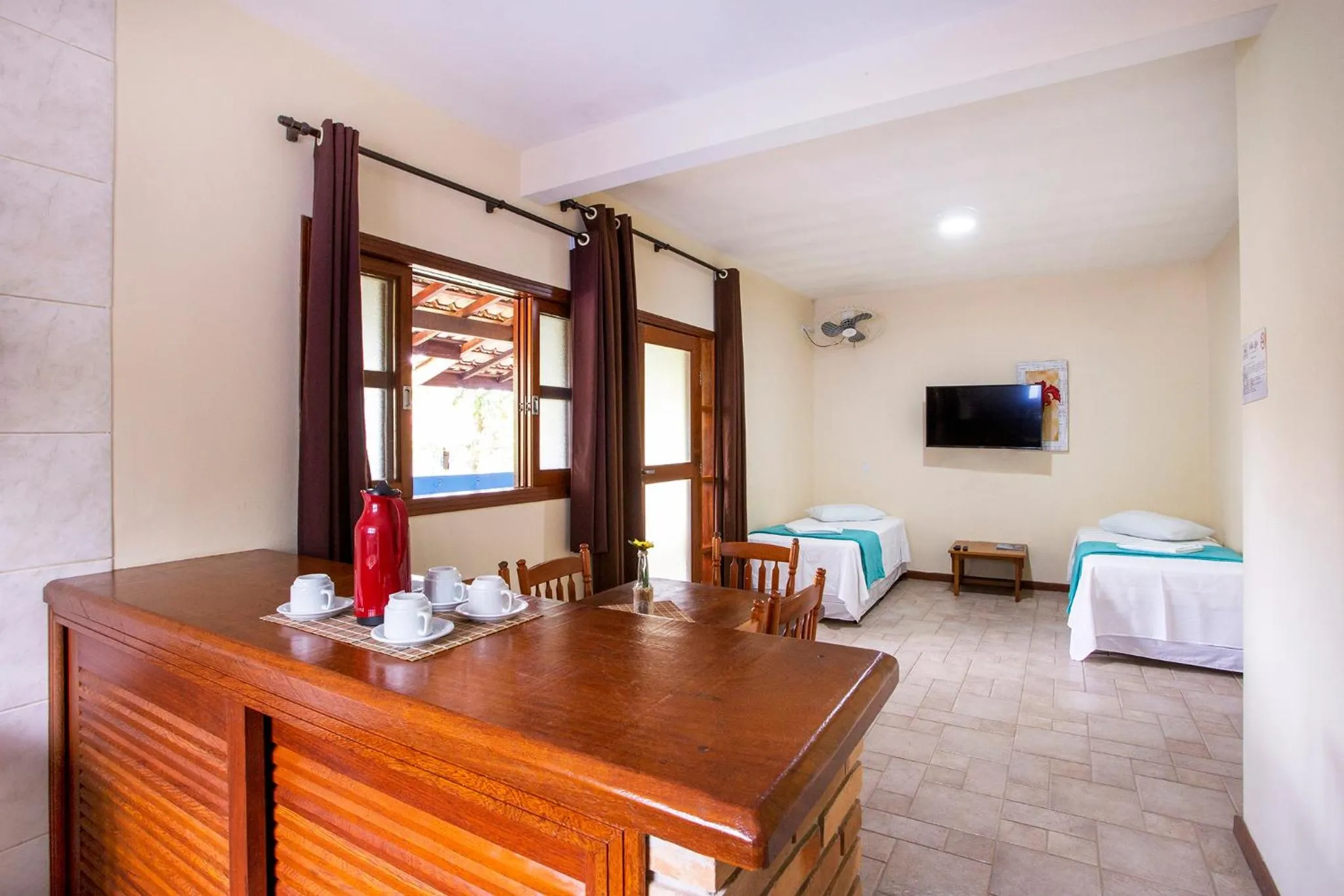 Photo of the whole room, Bed in Pousada Villa Blu Maresias