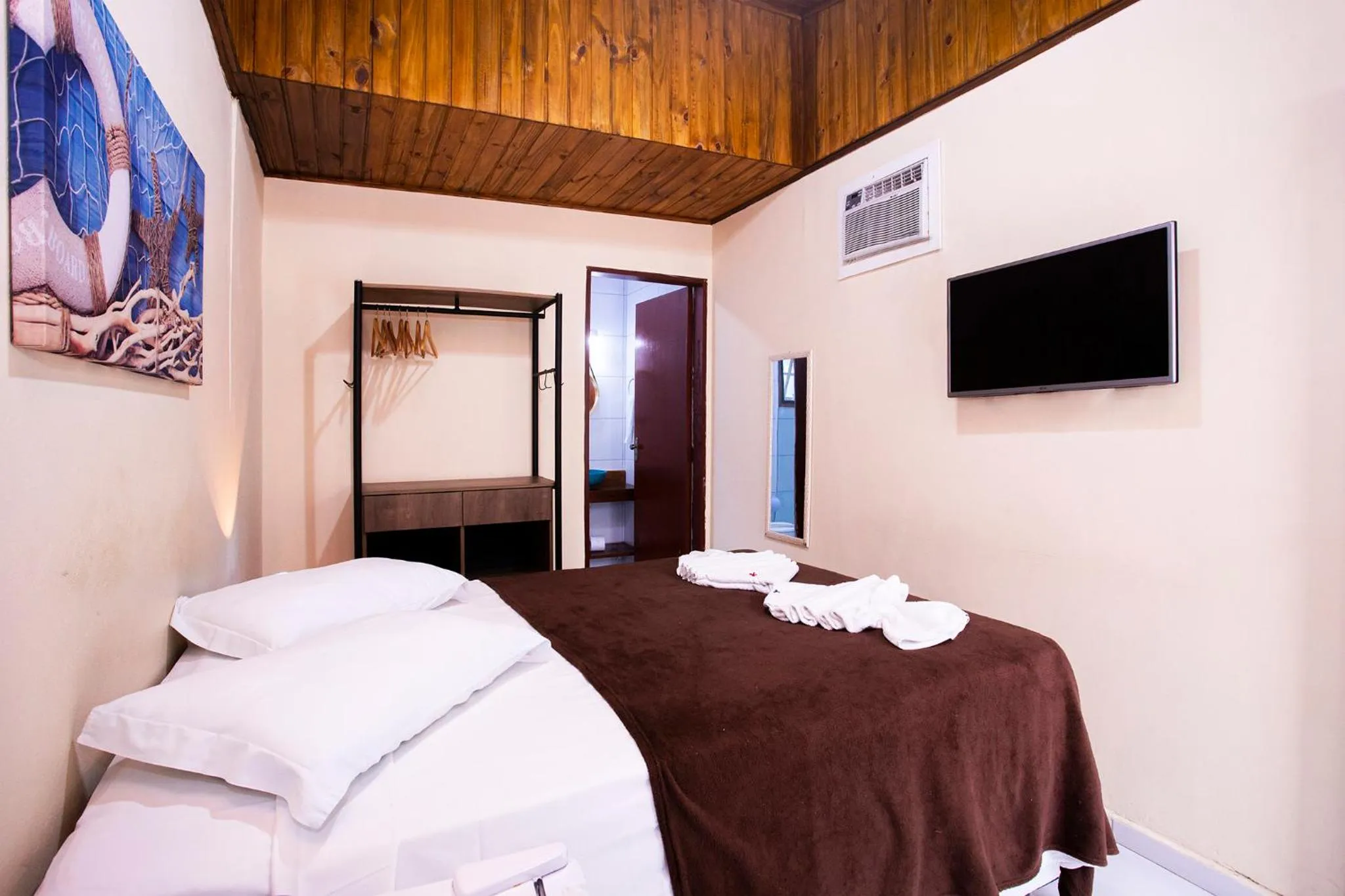 Bedroom, Bed in Pousada Villa Blu Maresias