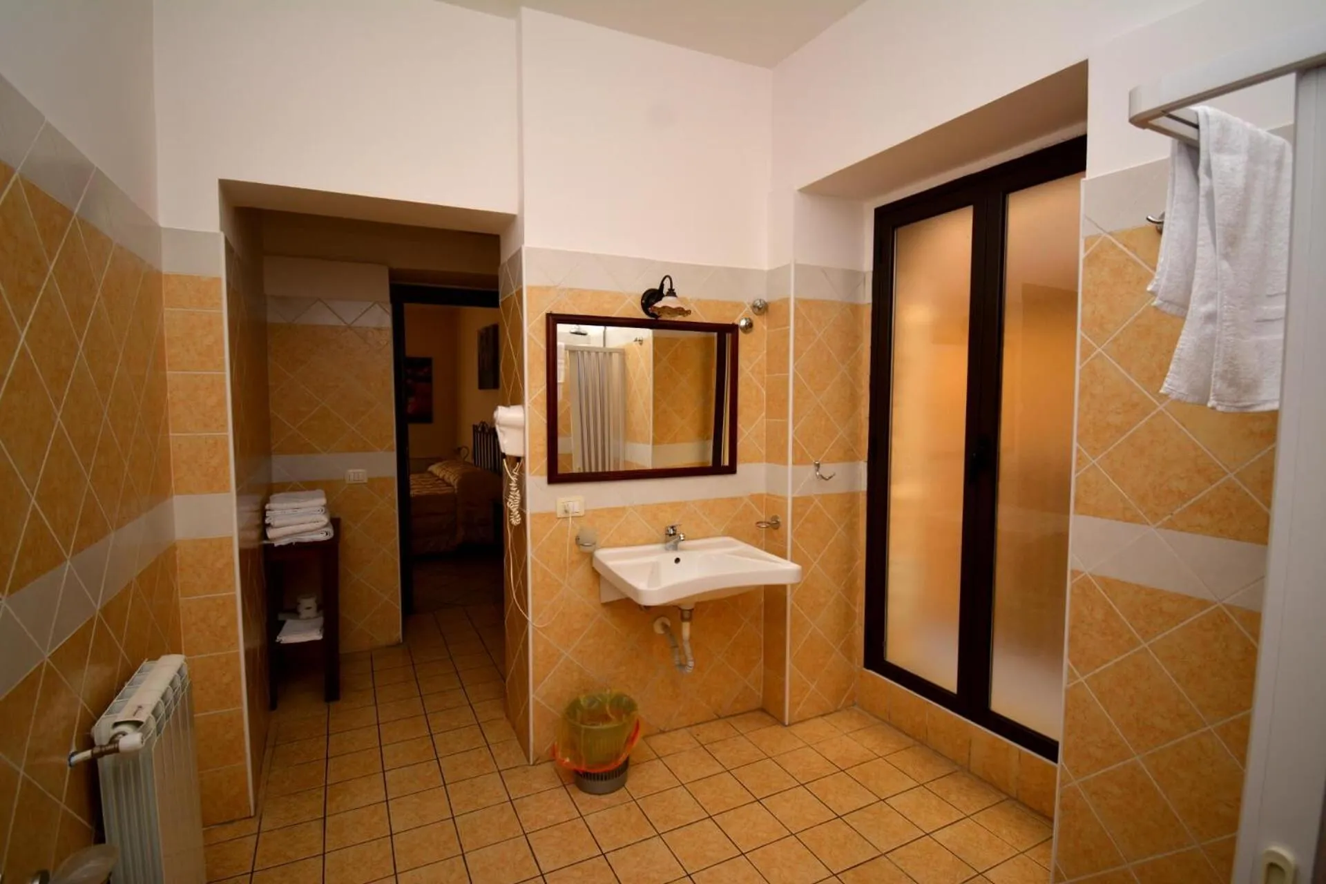 Bathroom in Affittacamere La Piazzetta