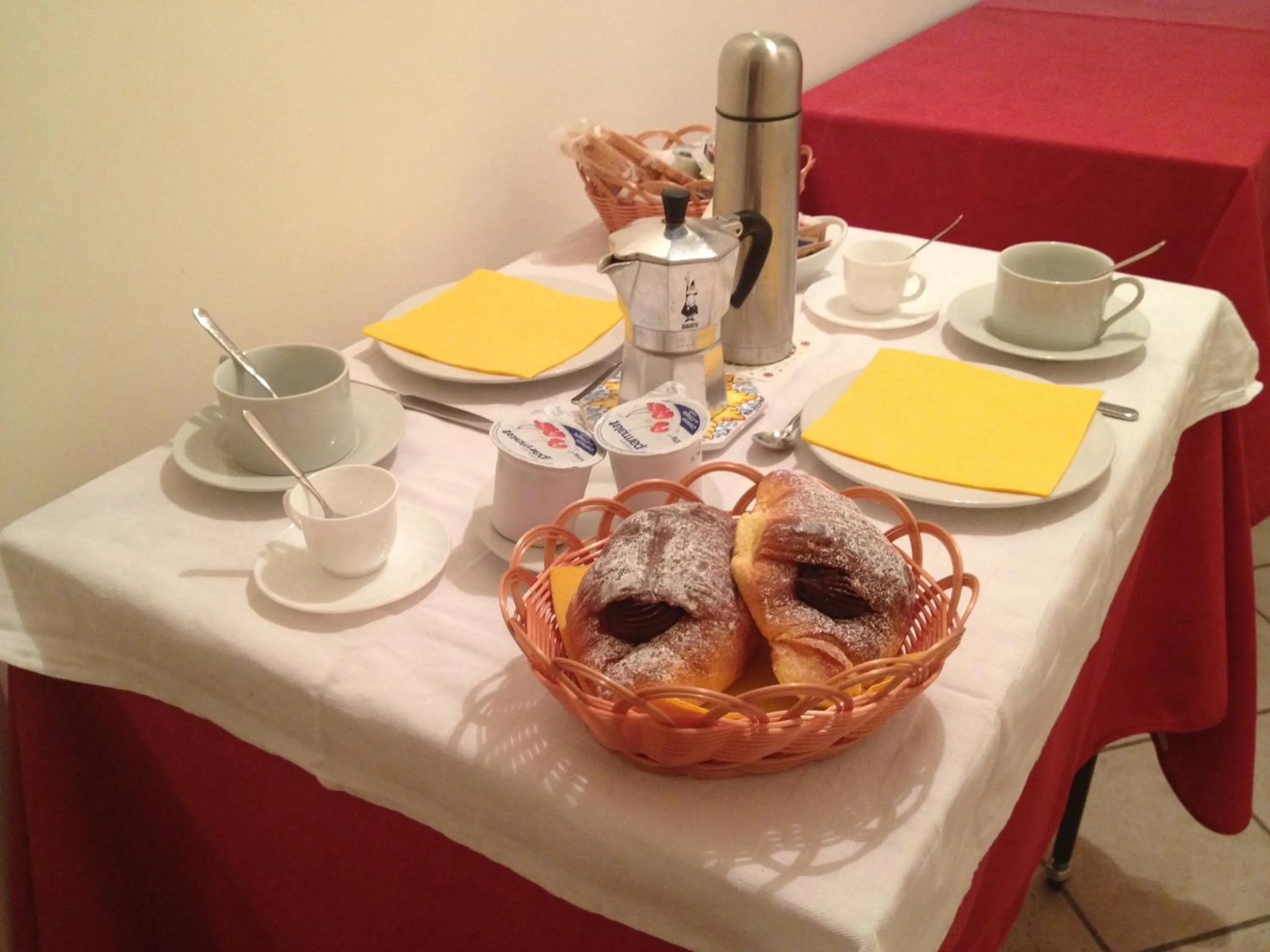 Coffee/tea facilities in Affittacamere La Piazzetta