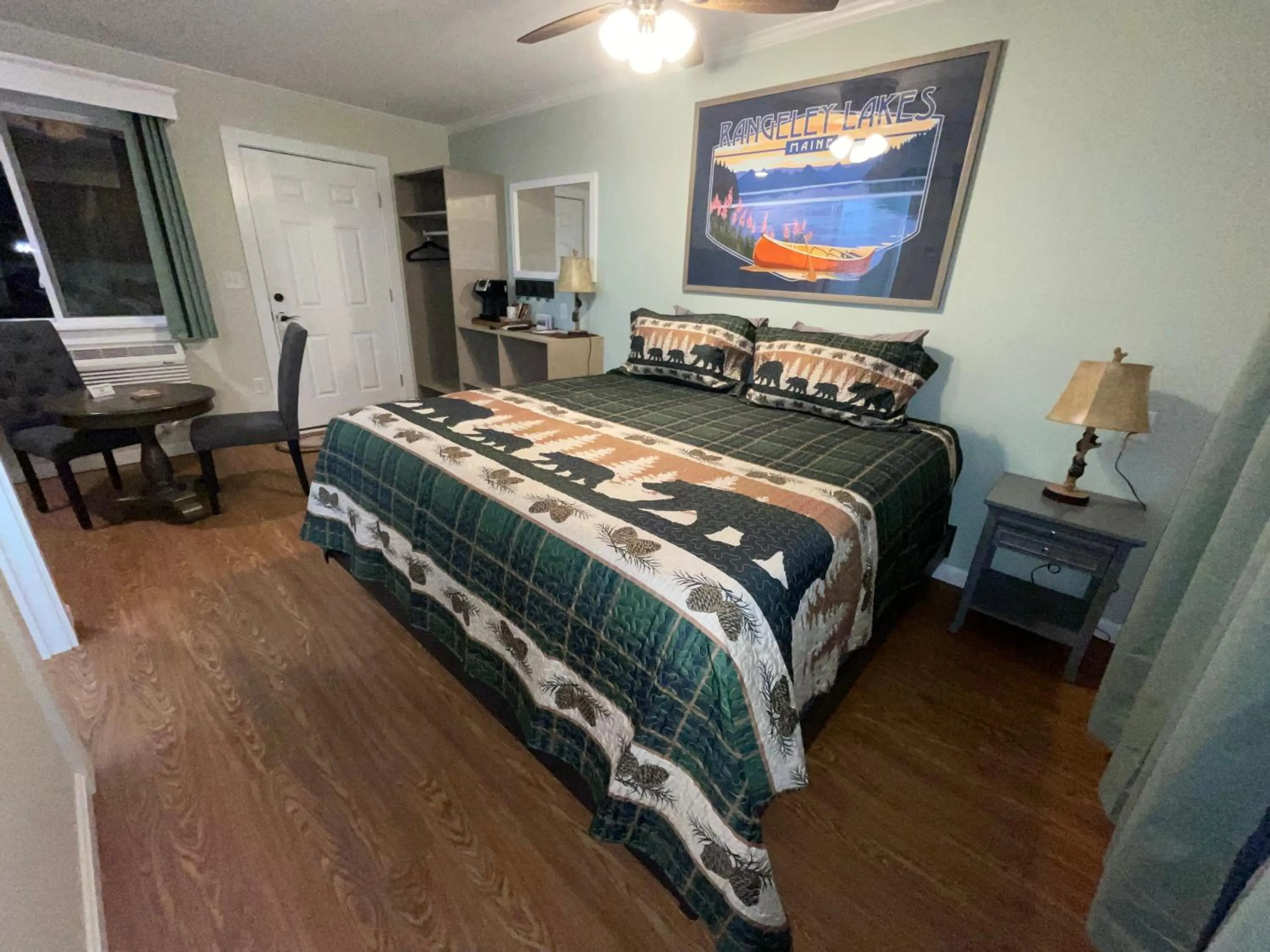 Bed in Rangeley Town & Lake