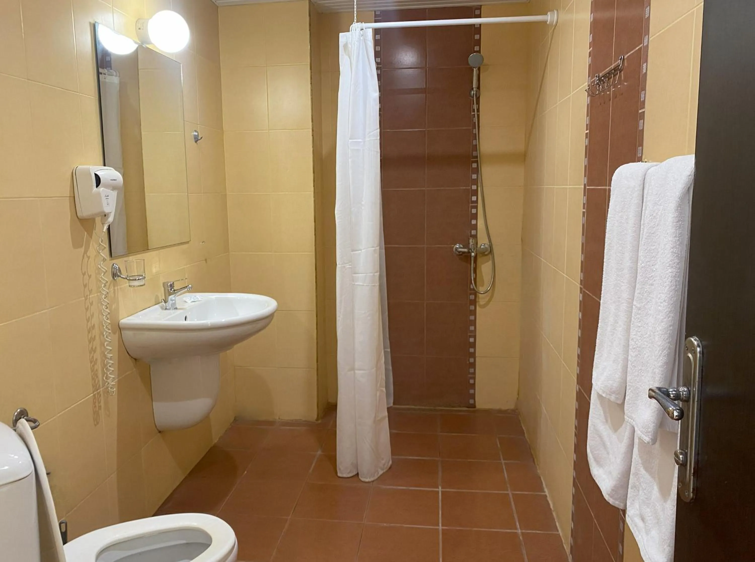 Shower in Lotos Hotel