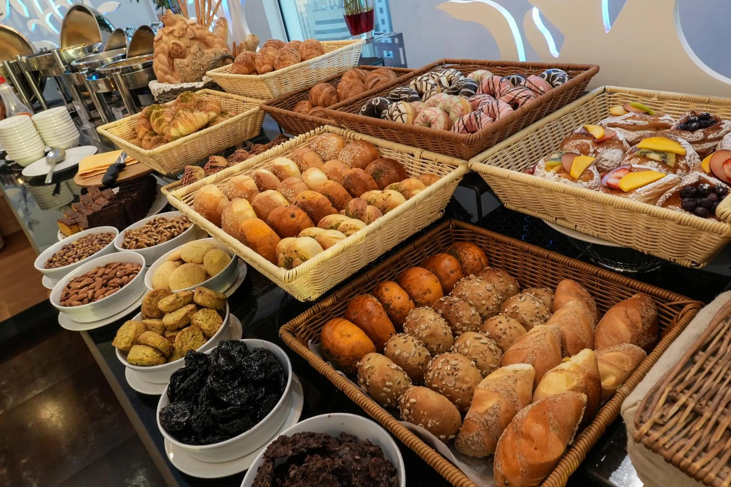 Restaurant/places to eat in Grand Majestic Hotel Kuwait