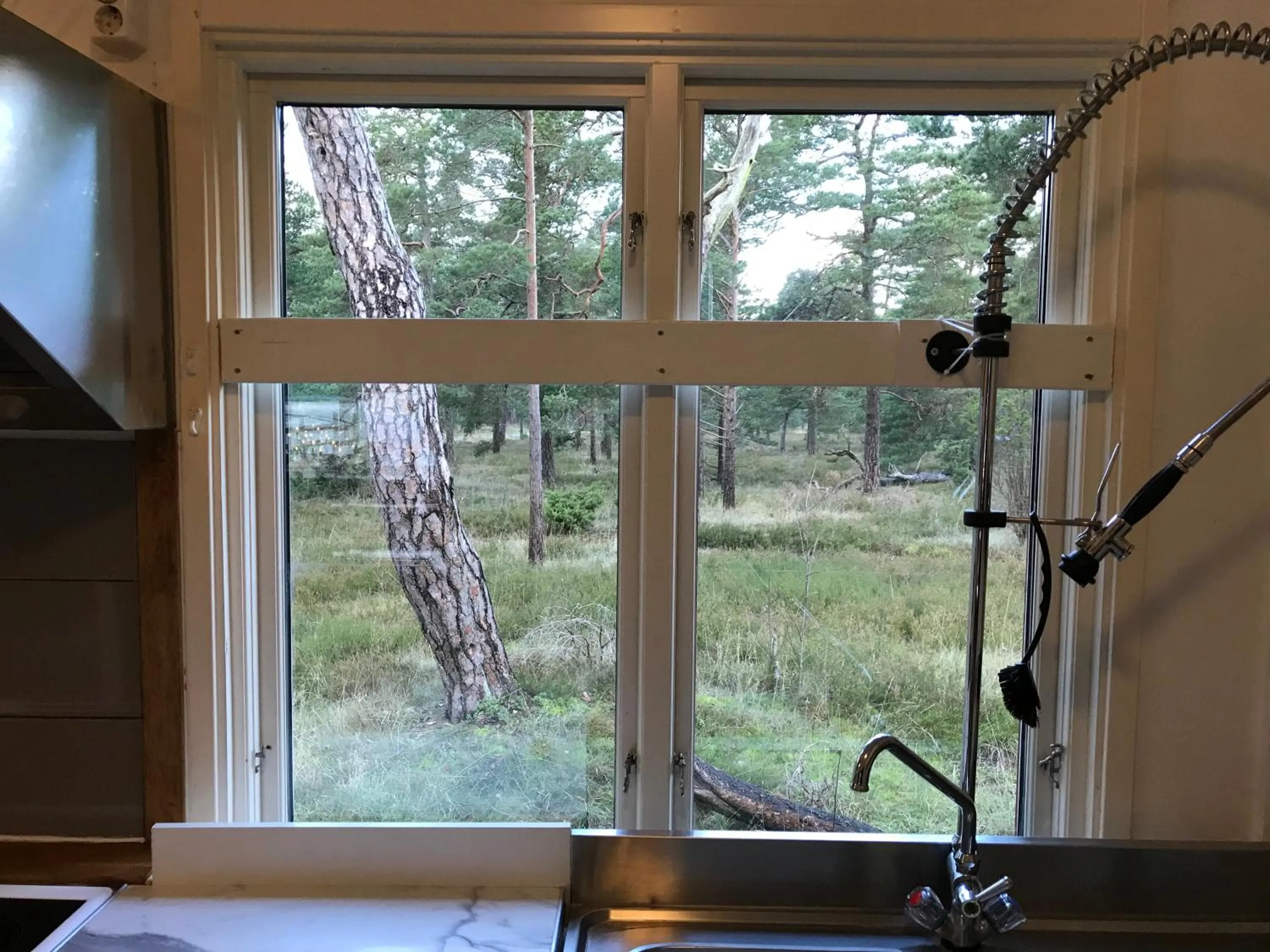 Communal kitchen in STF Hostel Visby/Rävhagen