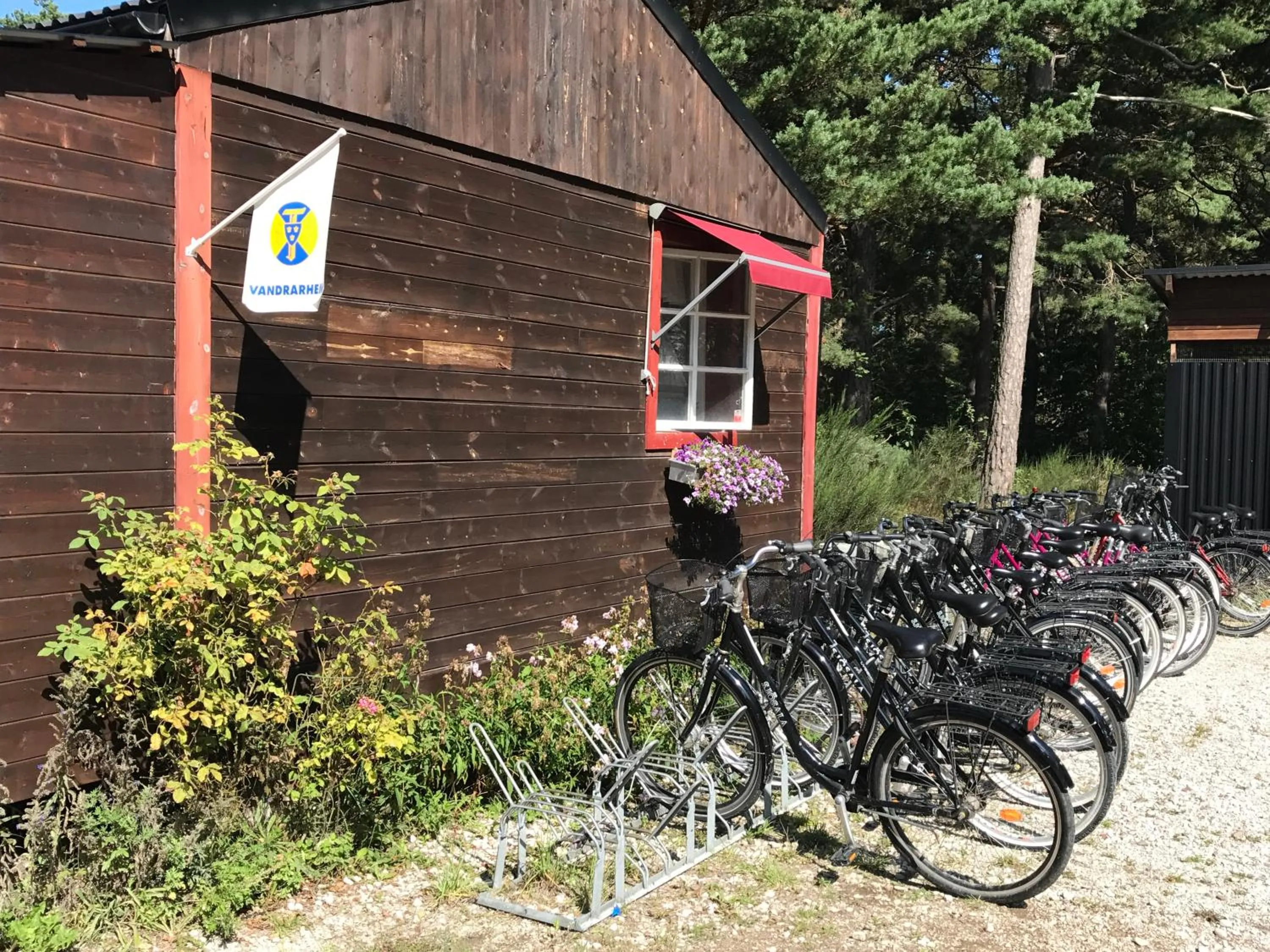 Facade/entrance in STF Hostel Visby/Rävhagen