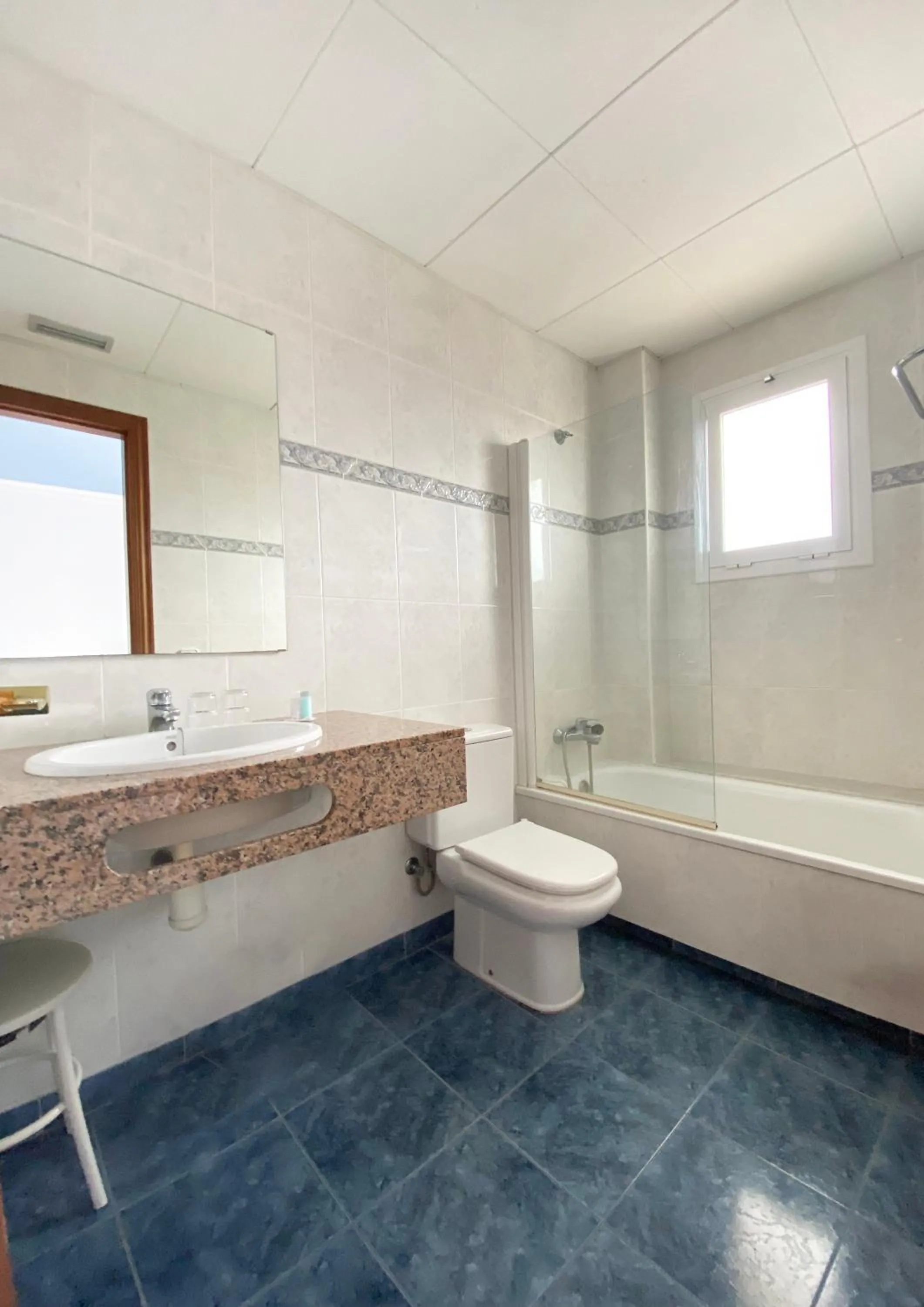 Bathroom in Clipper Affiliated by FERGUS "Youth Recommended"