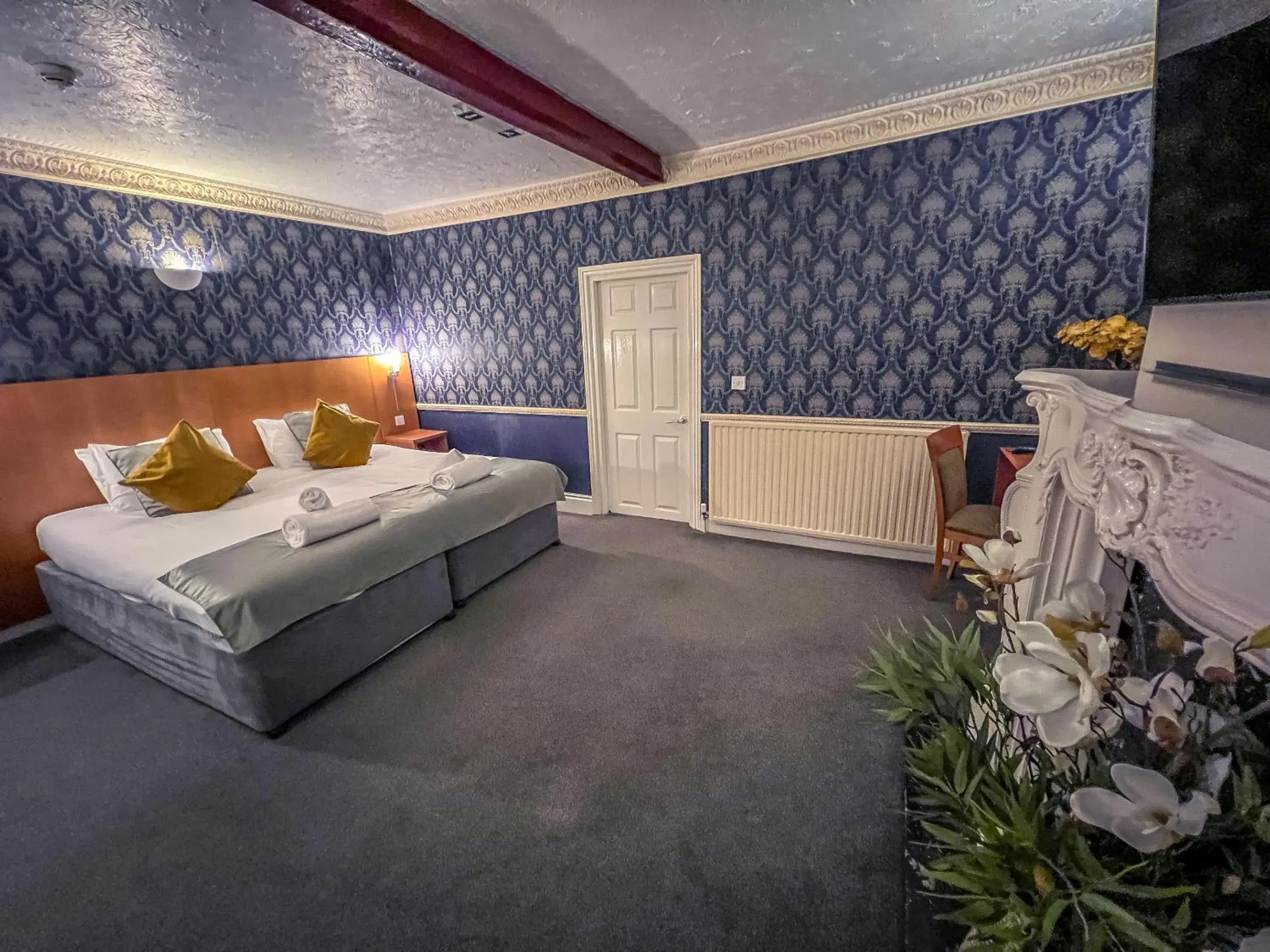 Bedroom, Bed in Quayside Hotel & Bar Bedroom, Bed in Quayside Hotel & Bar