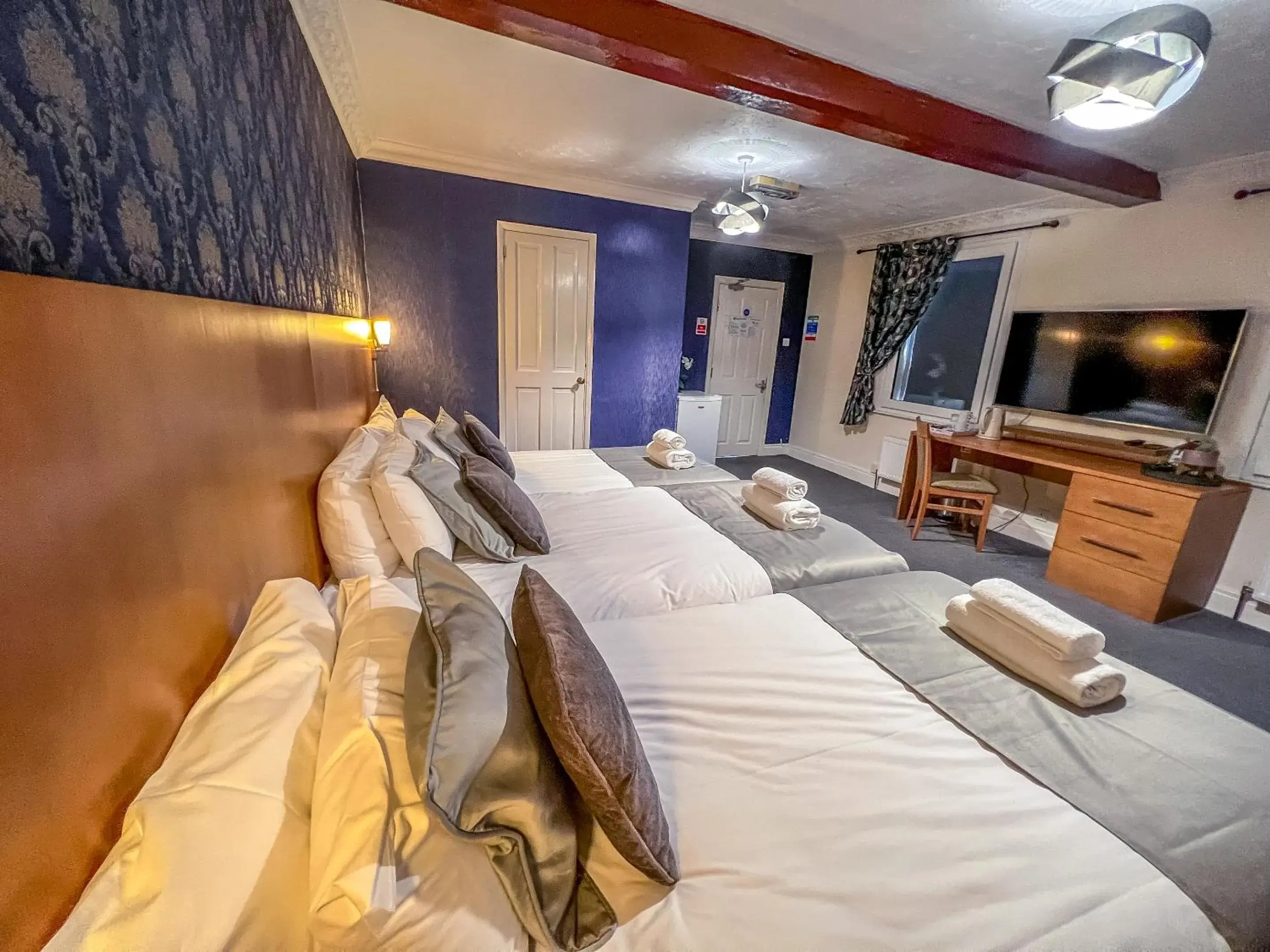 Bedroom, Bed in Quayside Hotel & Bar Bedroom, Bed in Quayside Hotel & Bar