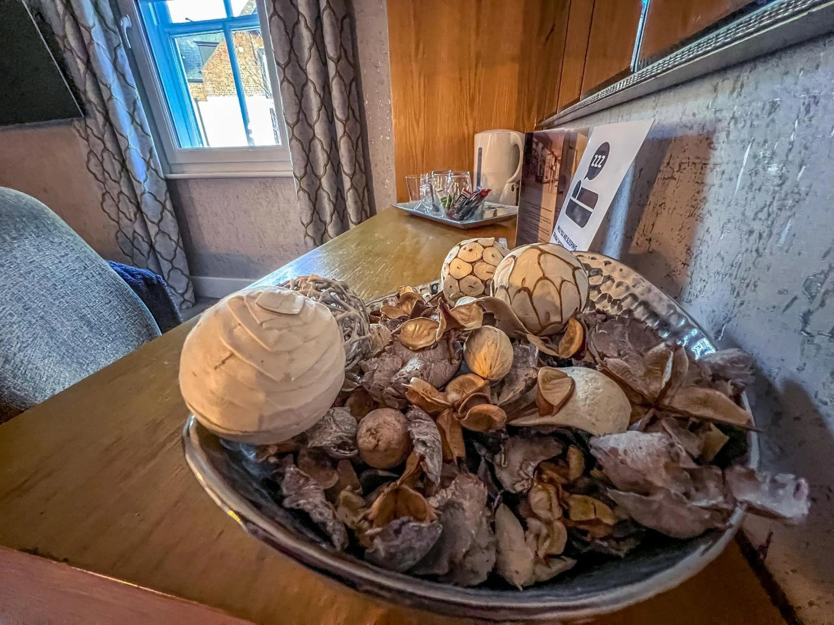 Bedroom in Quayside Hotel & Bar