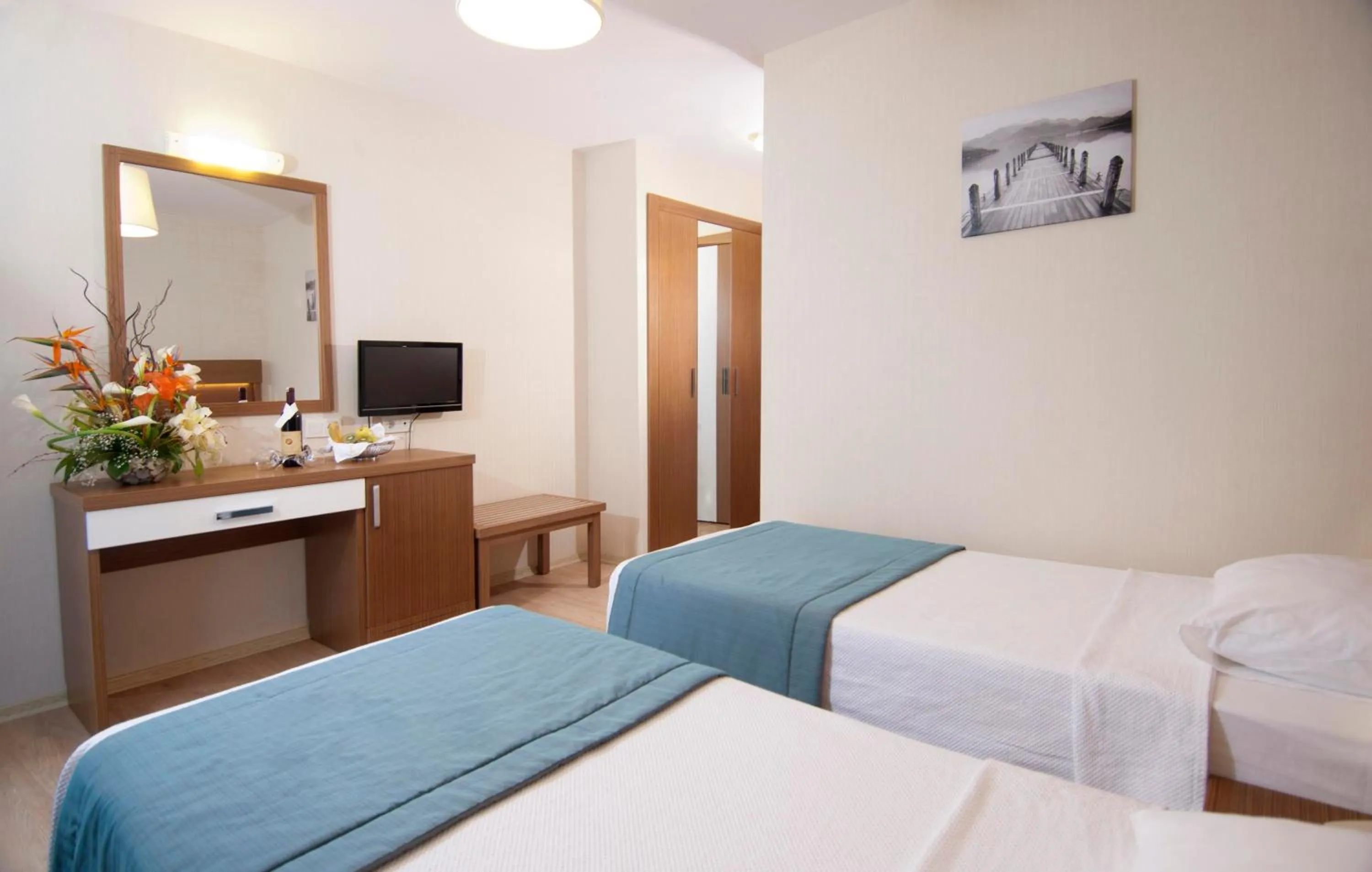 Photo of the whole room in Supreme Hotel