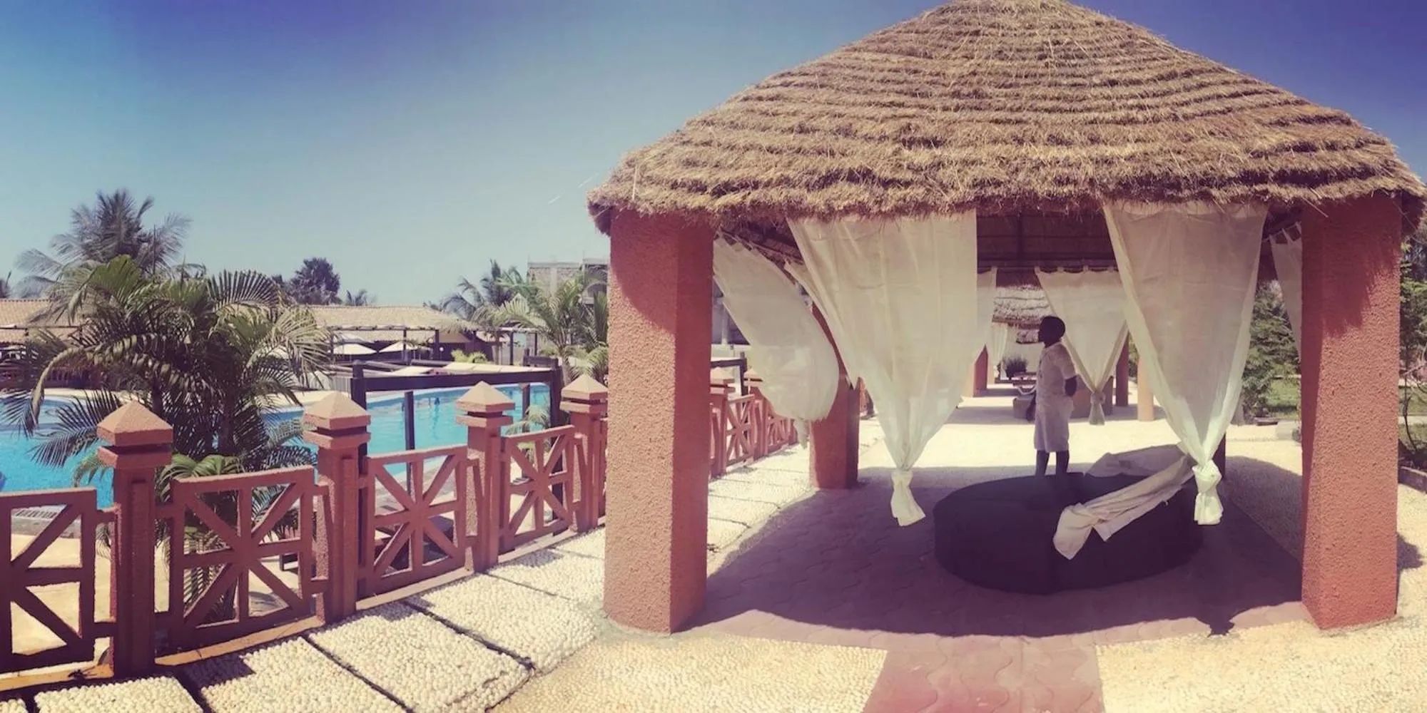 Restaurant/places to eat in Seafront Residences