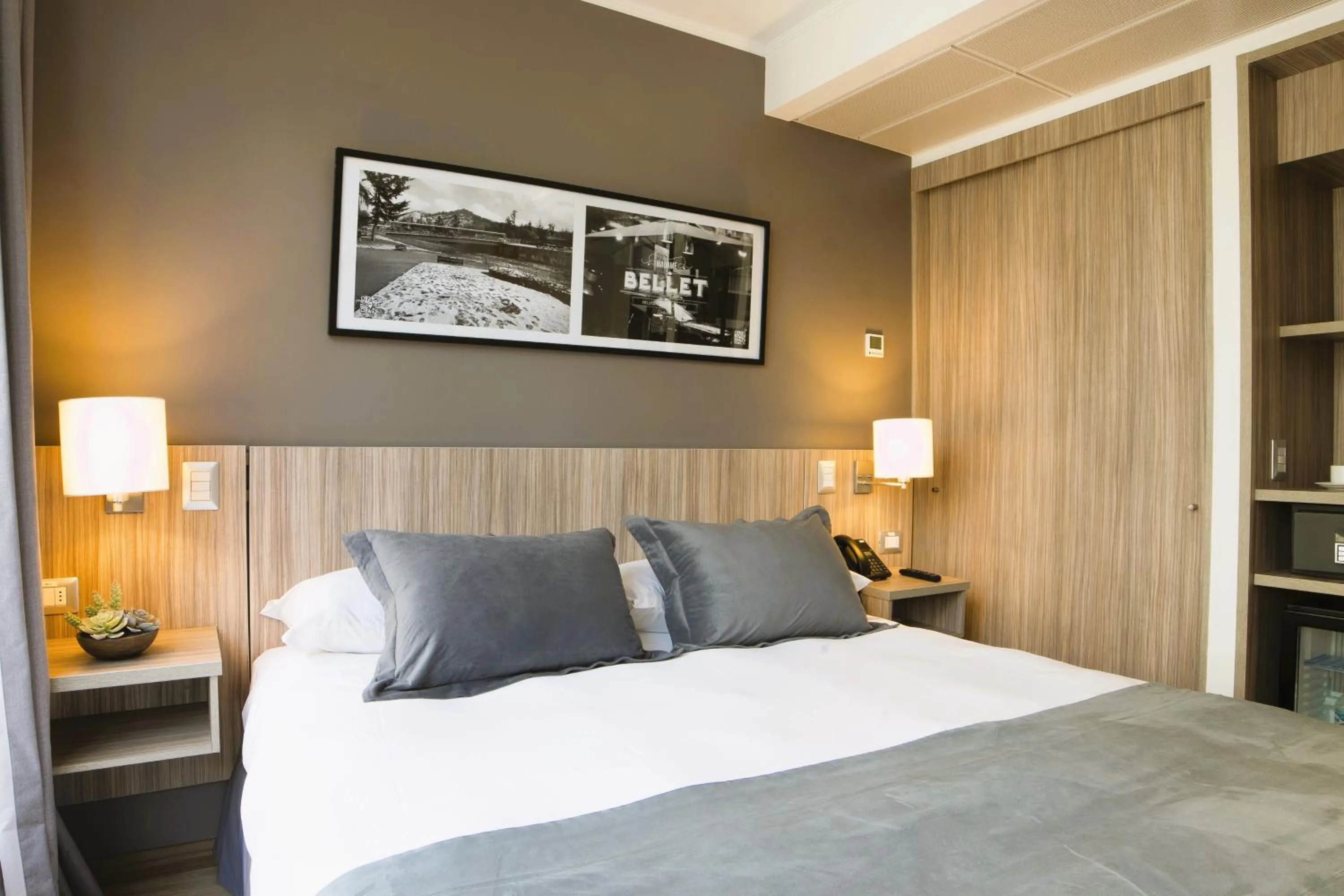 Photo of the whole room, Bed in Hotel Capital Bellet