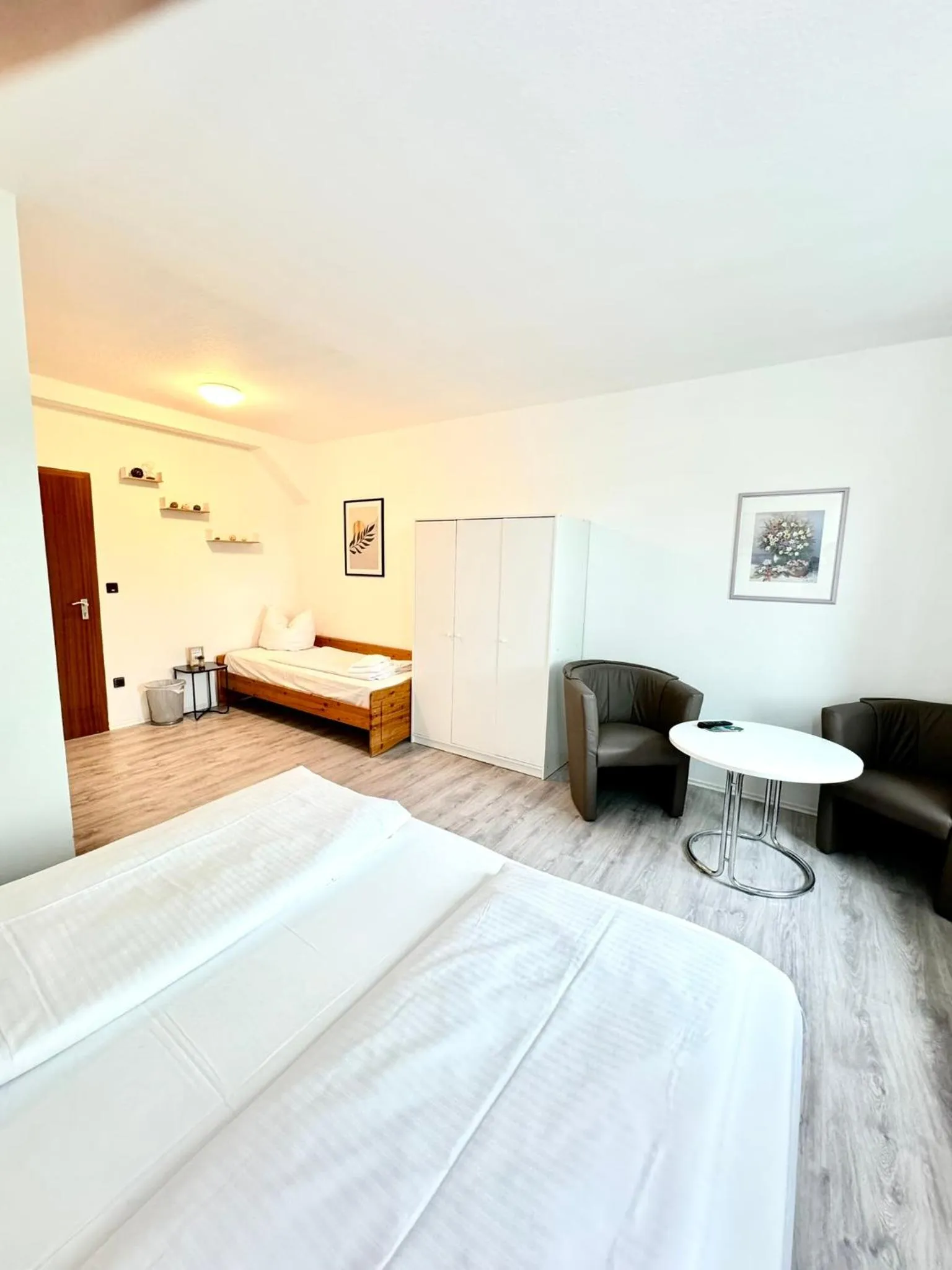 Photo of the whole room, Bed in Hotel zum Rücking